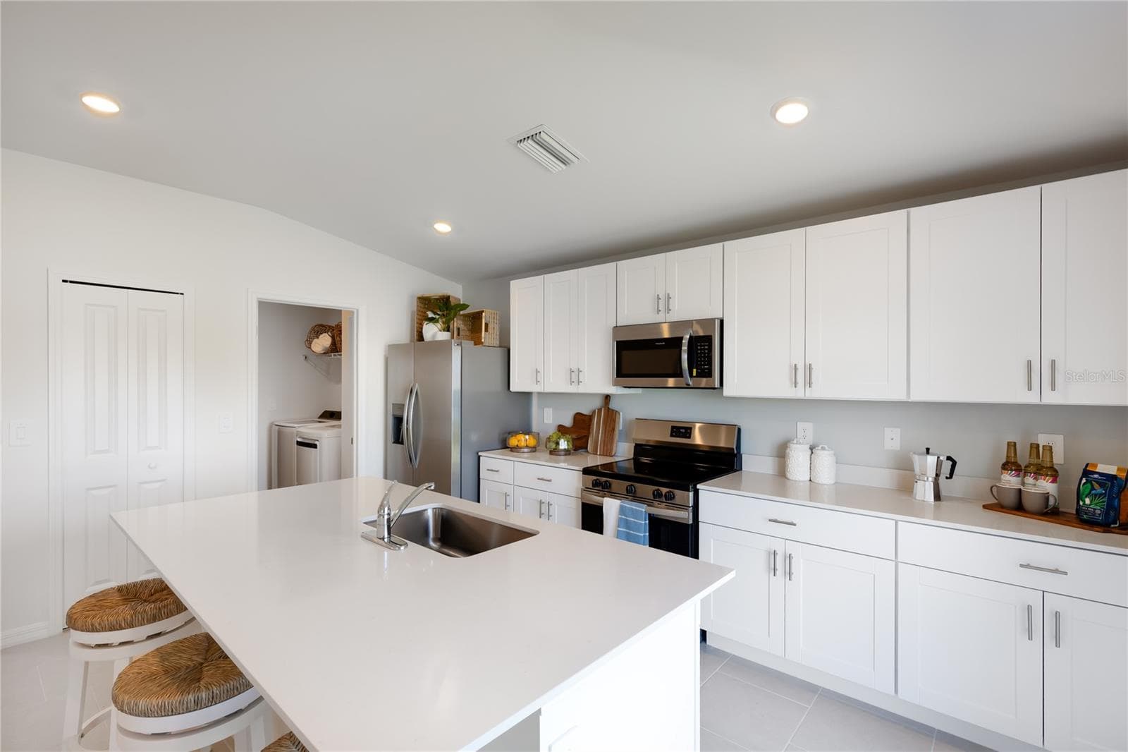 Single Family Residence at 3434 WENTWORTH ST, NORTH PORT, photo 6 of 25