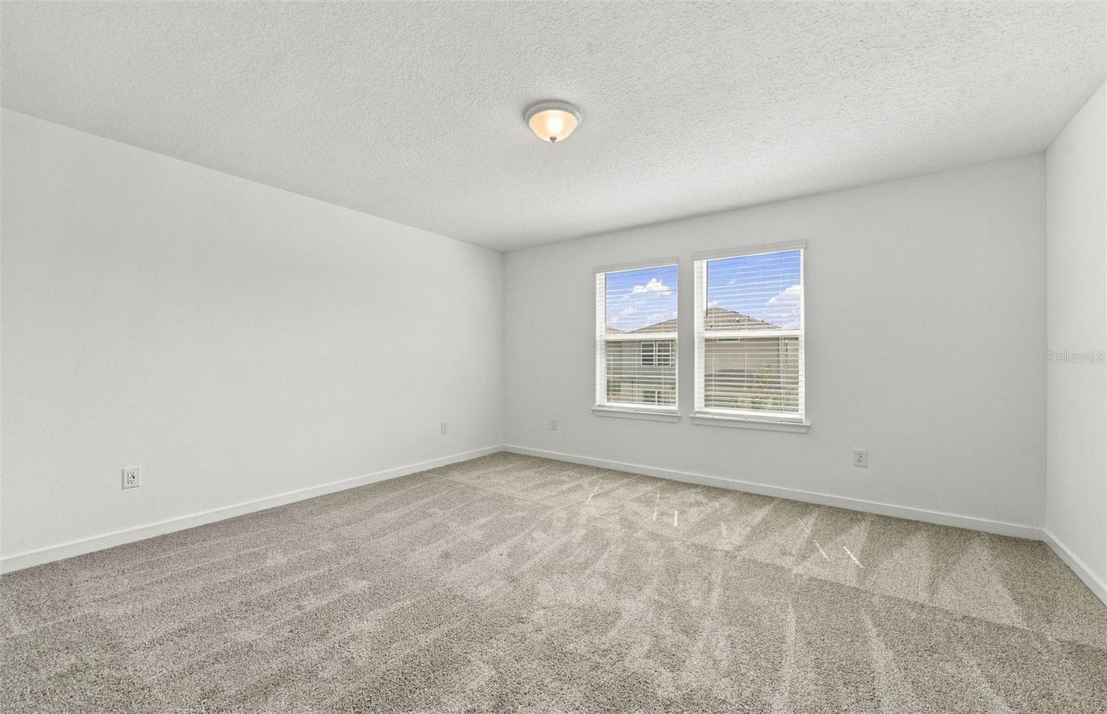 Owner's Suite - 33506 BARNEBROOK DR, WESLEY CHAPEL