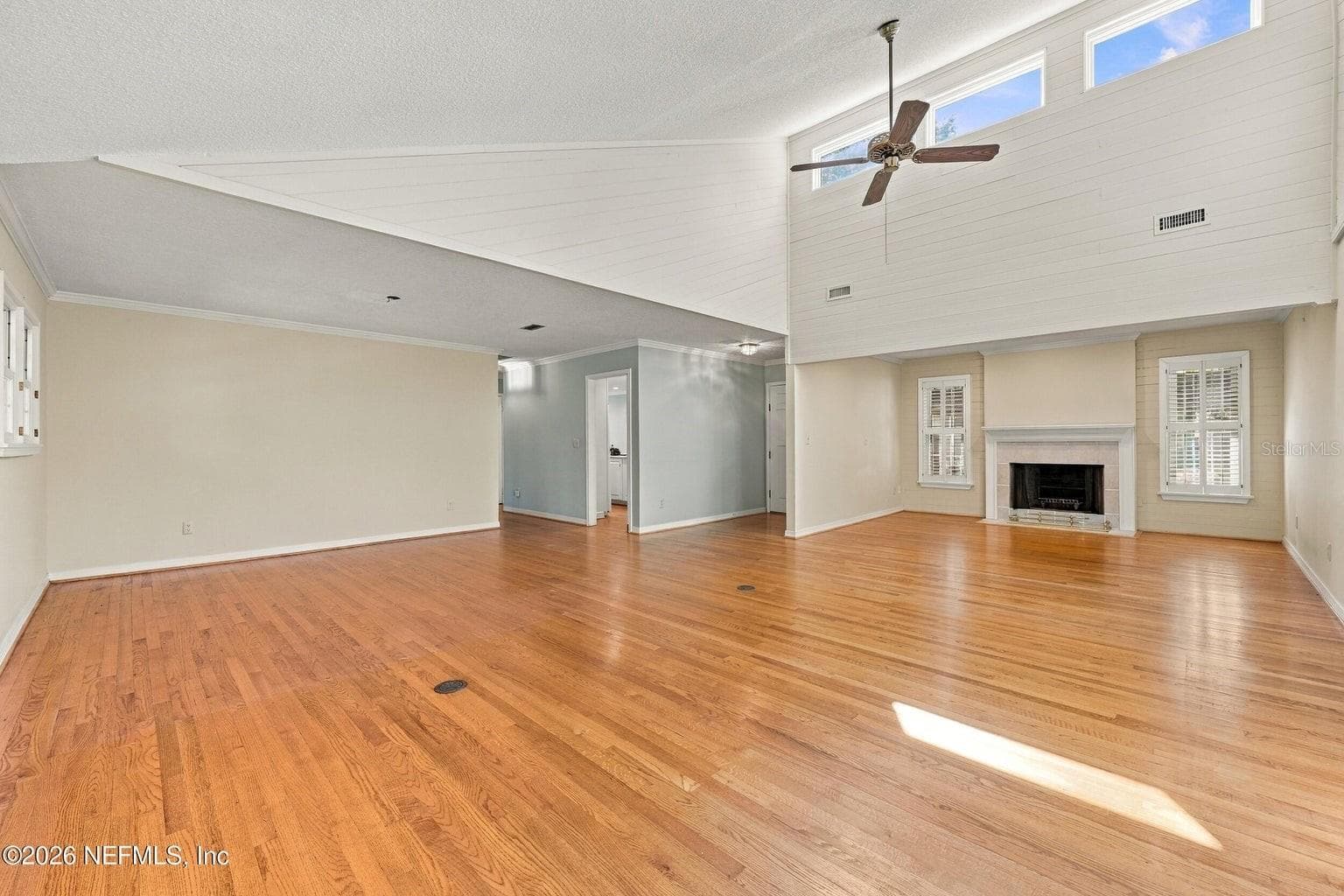 Living Area / Dining Area - VENETIA SEC 03, JACKSONVILLE
