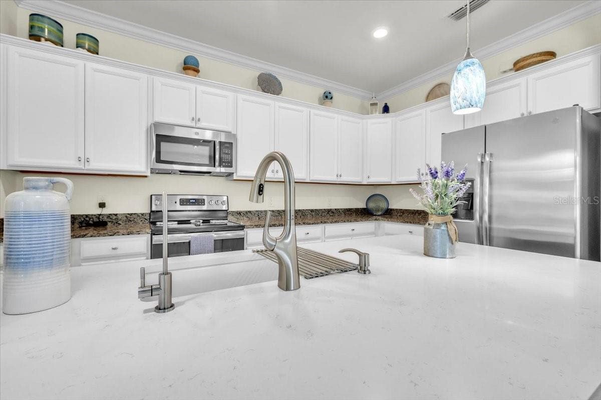 Single Family Residence at 11914 SILVER COBBLESTONE WAY, FORT MYERS, photo 15 of 51