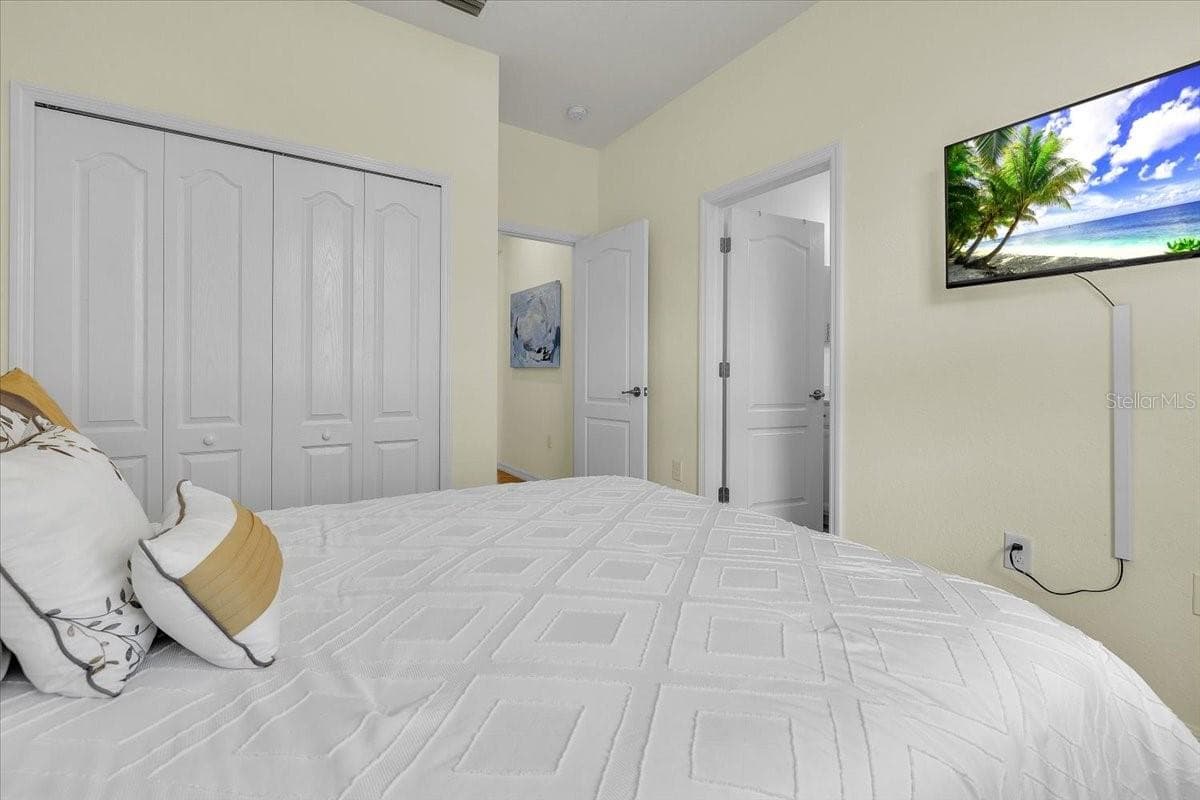 Single Family Residence at 11914 SILVER COBBLESTONE WAY, FORT MYERS, photo 24 of 51