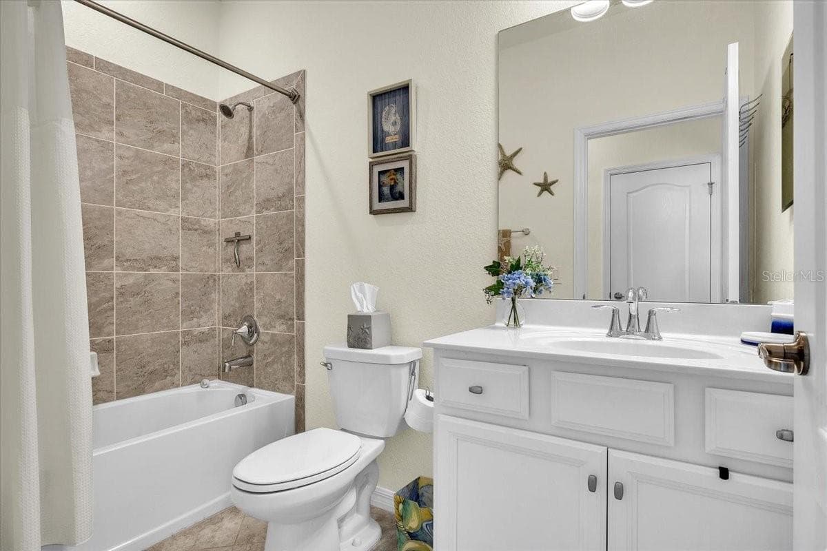 Single Family Residence at 11914 SILVER COBBLESTONE WAY, FORT MYERS, photo 28 of 51