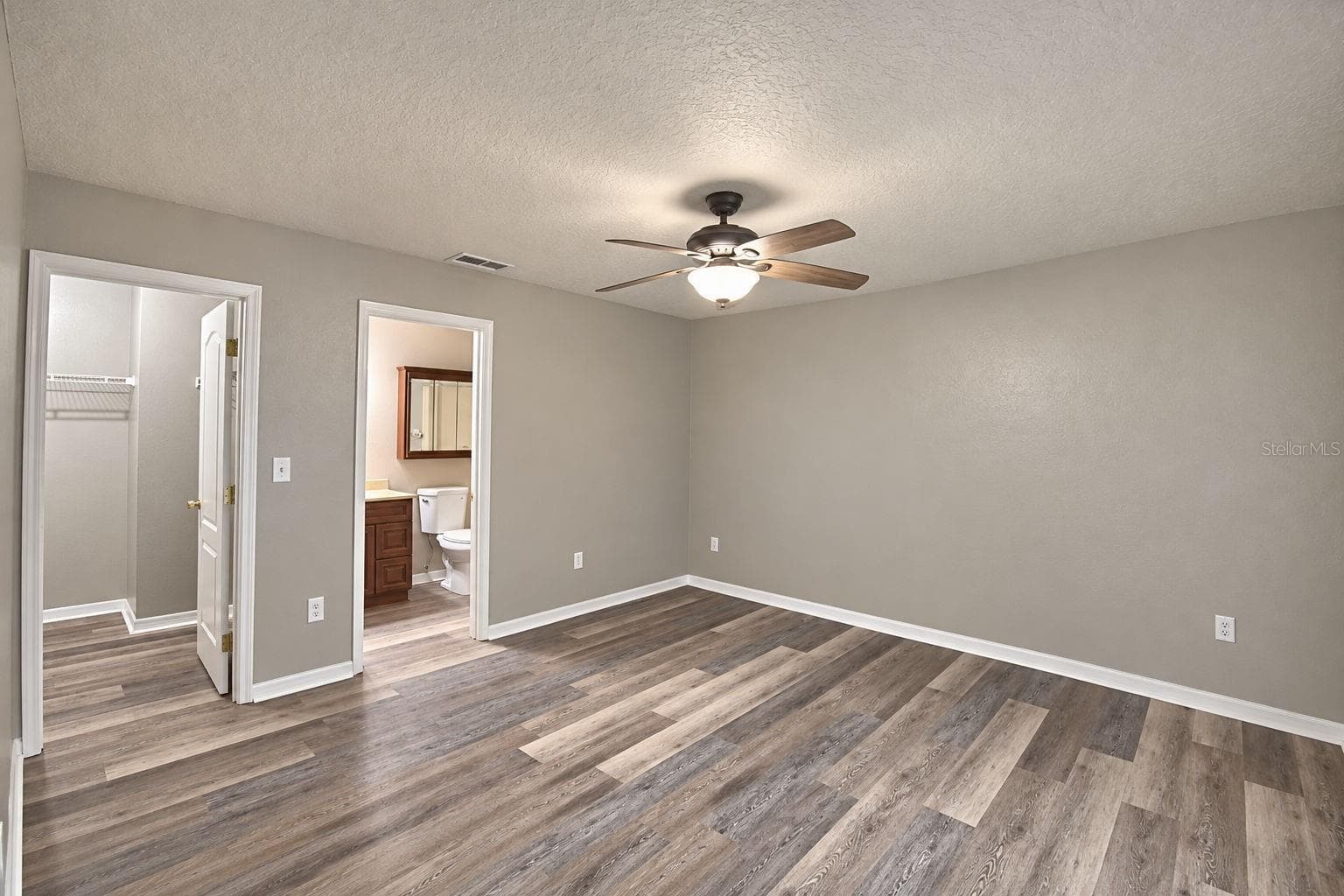Primary bedroom - 3779 RED OAK CT, LAKE WALES