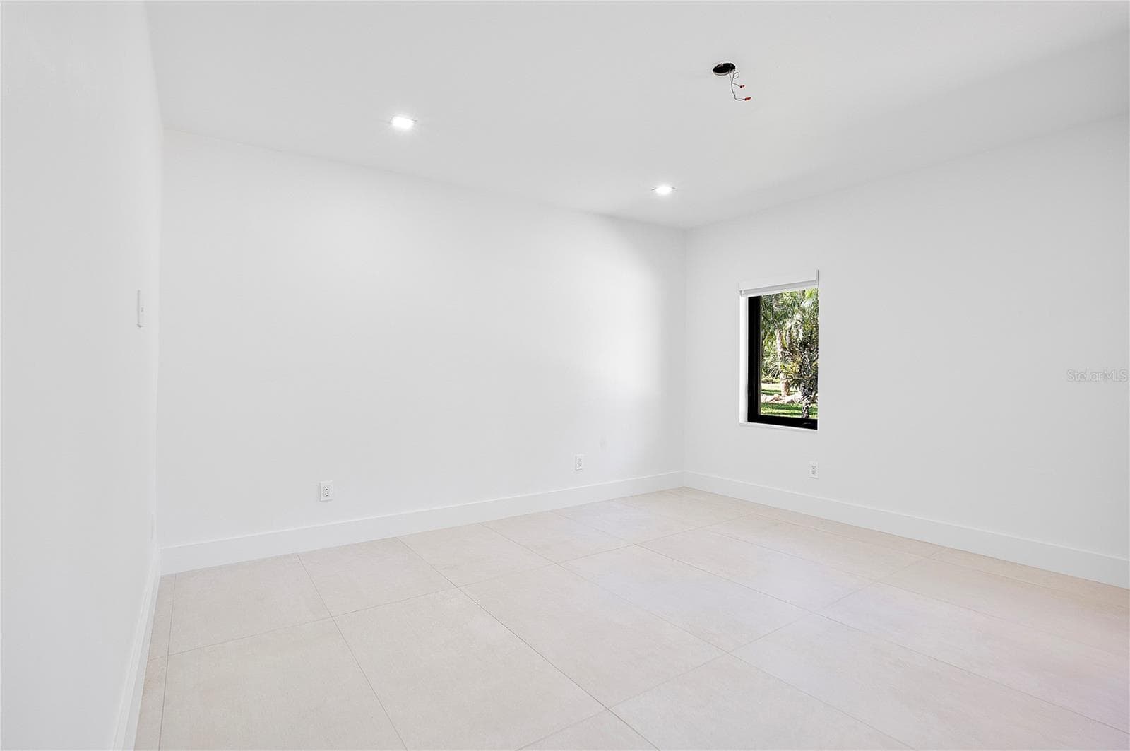 Single Family Residence at 3511 HERITAGE LN, FORT MYERS, photo 14 of 53