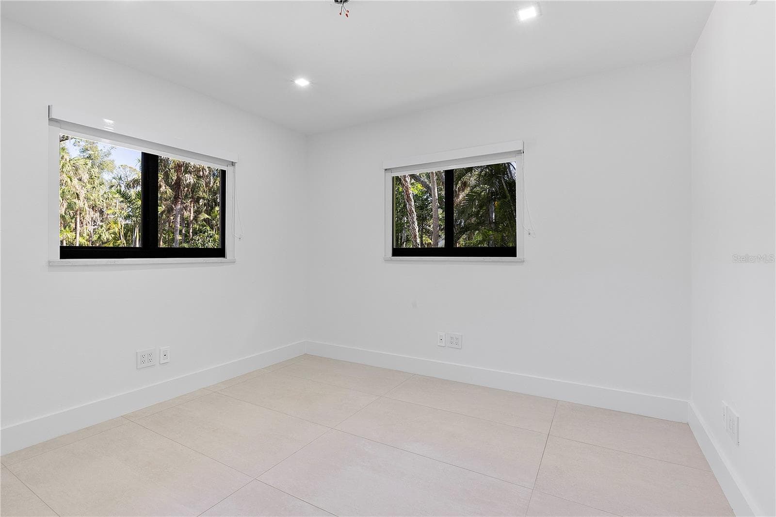 Single Family Residence at 3511 HERITAGE LN, FORT MYERS, photo 23 of 53