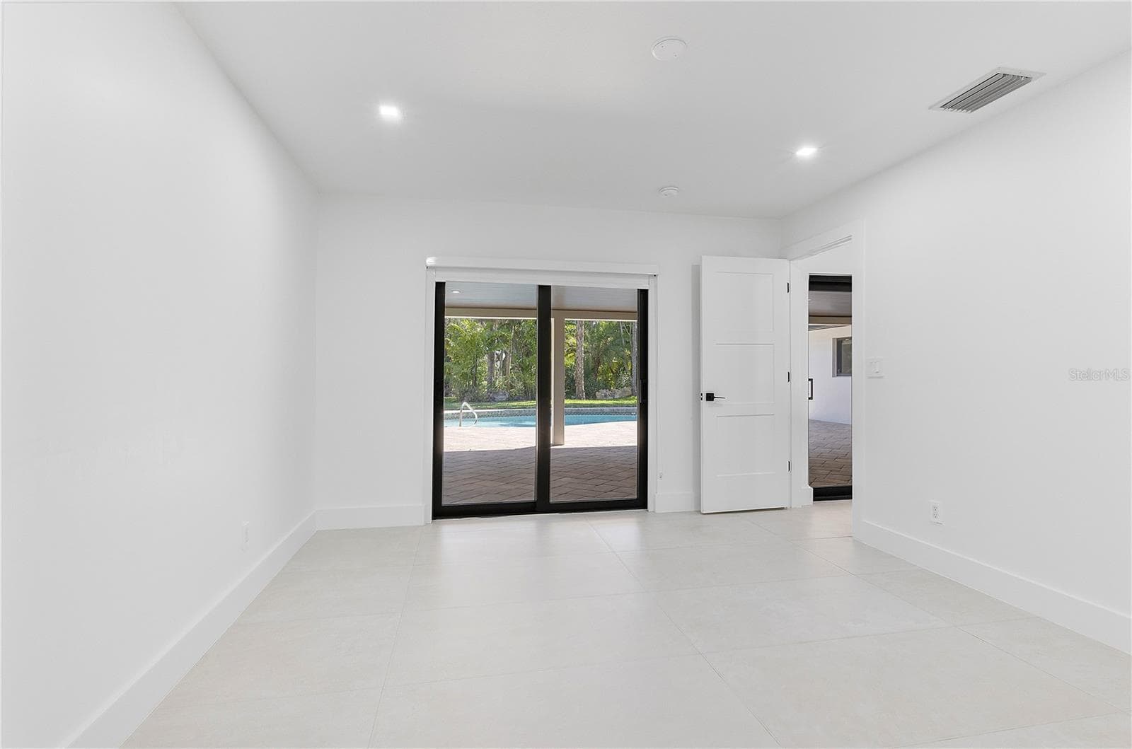 Single Family Residence at 3511 HERITAGE LN, FORT MYERS, photo 27 of 53