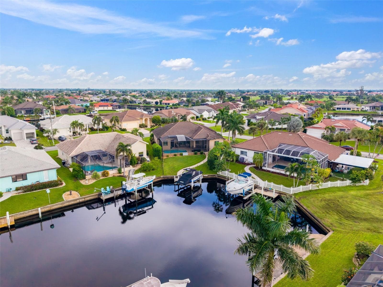Single Family Residence at 325 SEGOVIA DR, PUNTA GORDA, photo 3 of 52