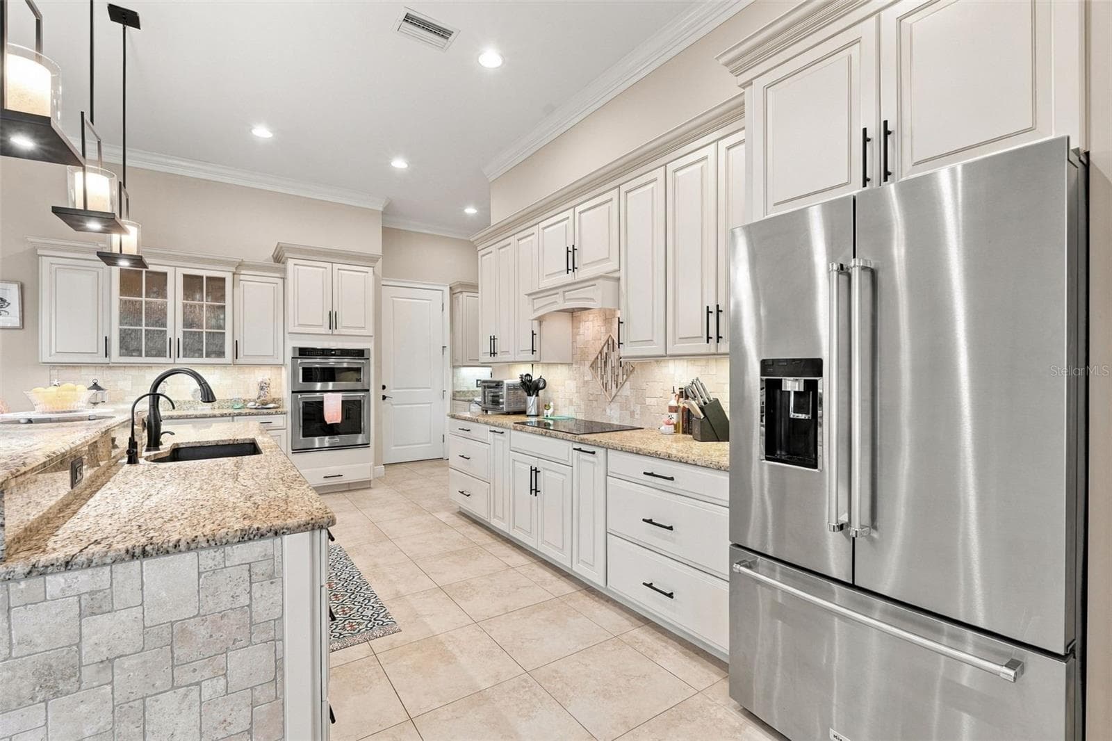 Single Family Residence at 325 SEGOVIA DR, PUNTA GORDA, photo 14 of 52
