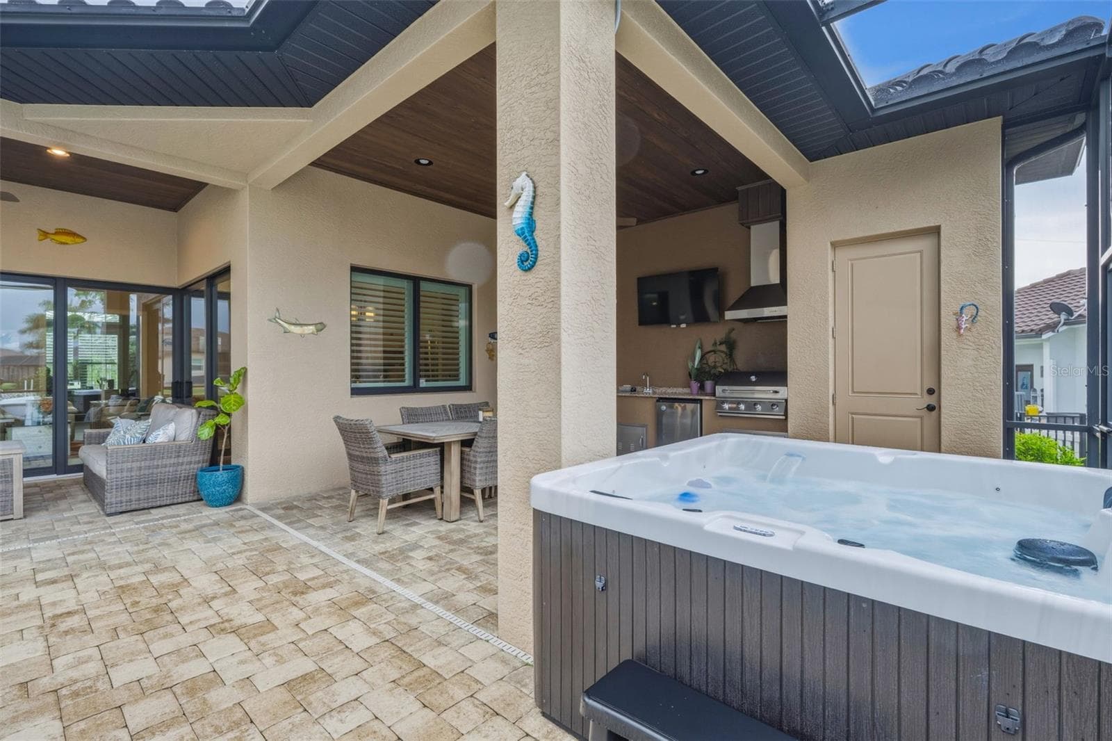 Single Family Residence at 325 SEGOVIA DR, PUNTA GORDA, photo 41 of 52