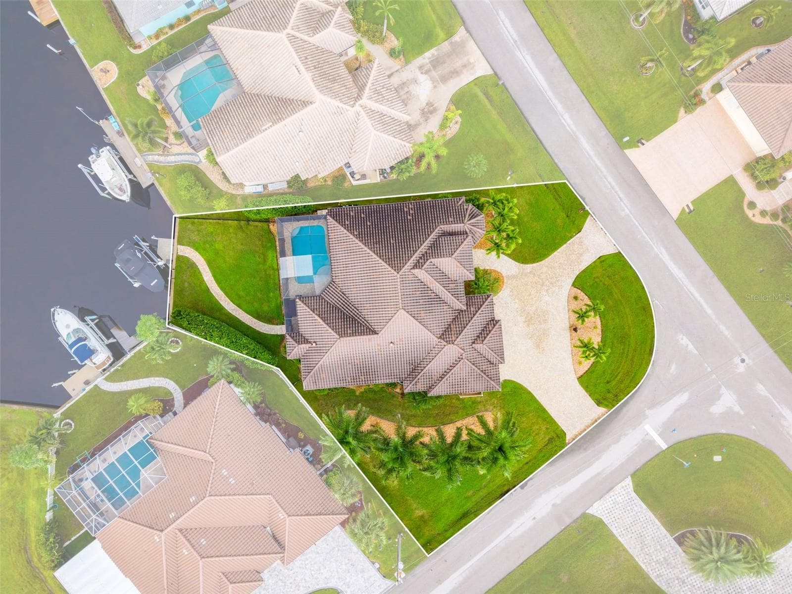 Single Family Residence at 325 SEGOVIA DR, PUNTA GORDA, photo 50 of 52