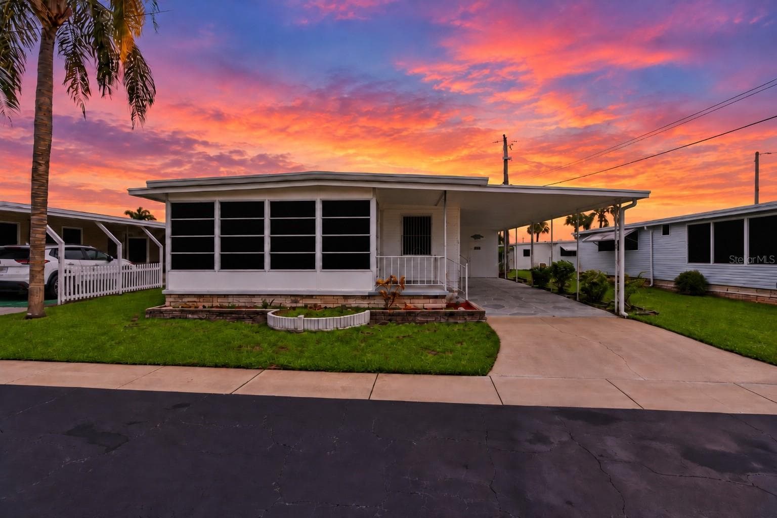 Mobile Home at 2000 E BAY DR #87, LARGO, photo 2 of 35