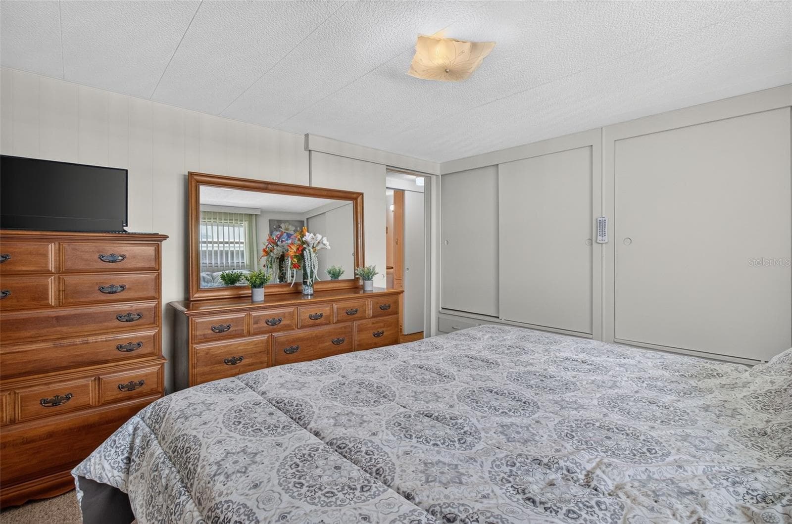 Mobile Home at 2000 E BAY DR #87, LARGO, photo 6 of 35