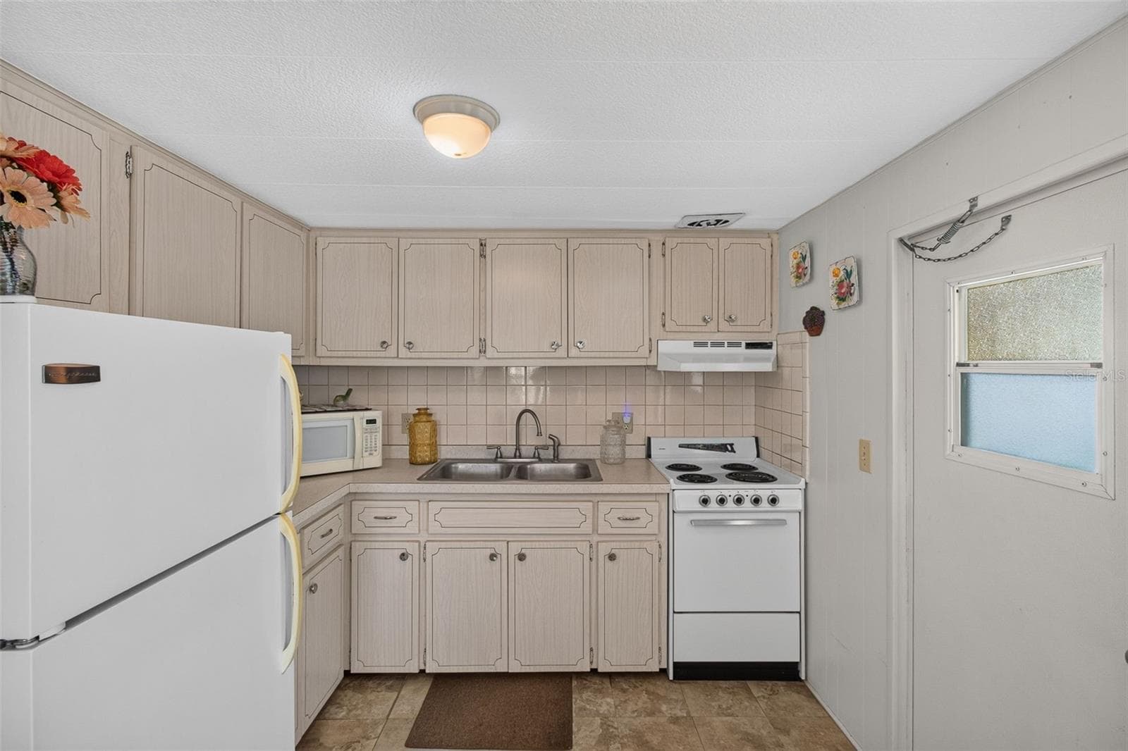 Mobile Home at 2000 E BAY DR #87, LARGO, photo 20 of 35