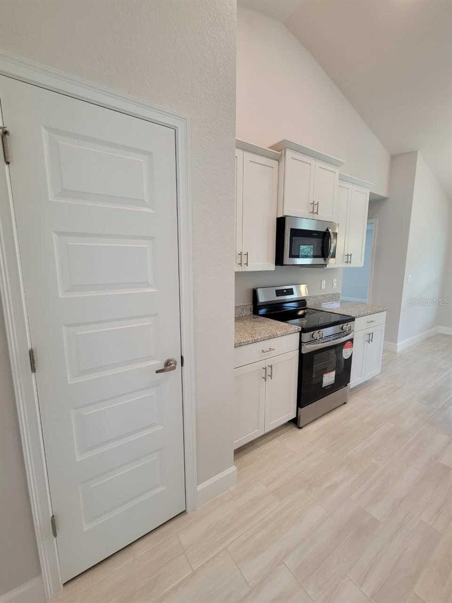 Picture of similar home for illustrative purposes only. Colors and features will vary! - 7181 SW 132ND AVE, OCALA