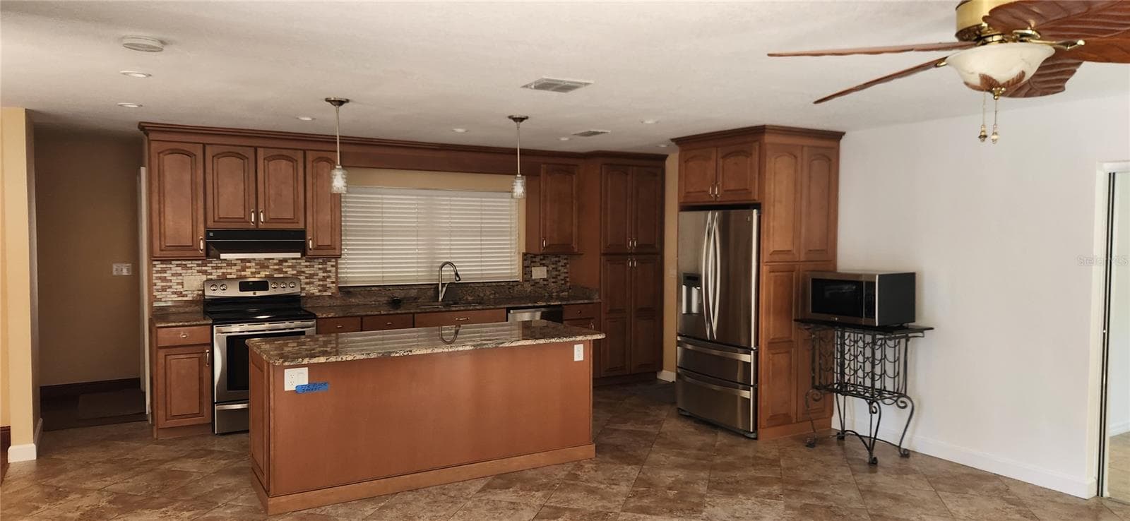 Kitchen - 356 CROTON DR, MAITLAND