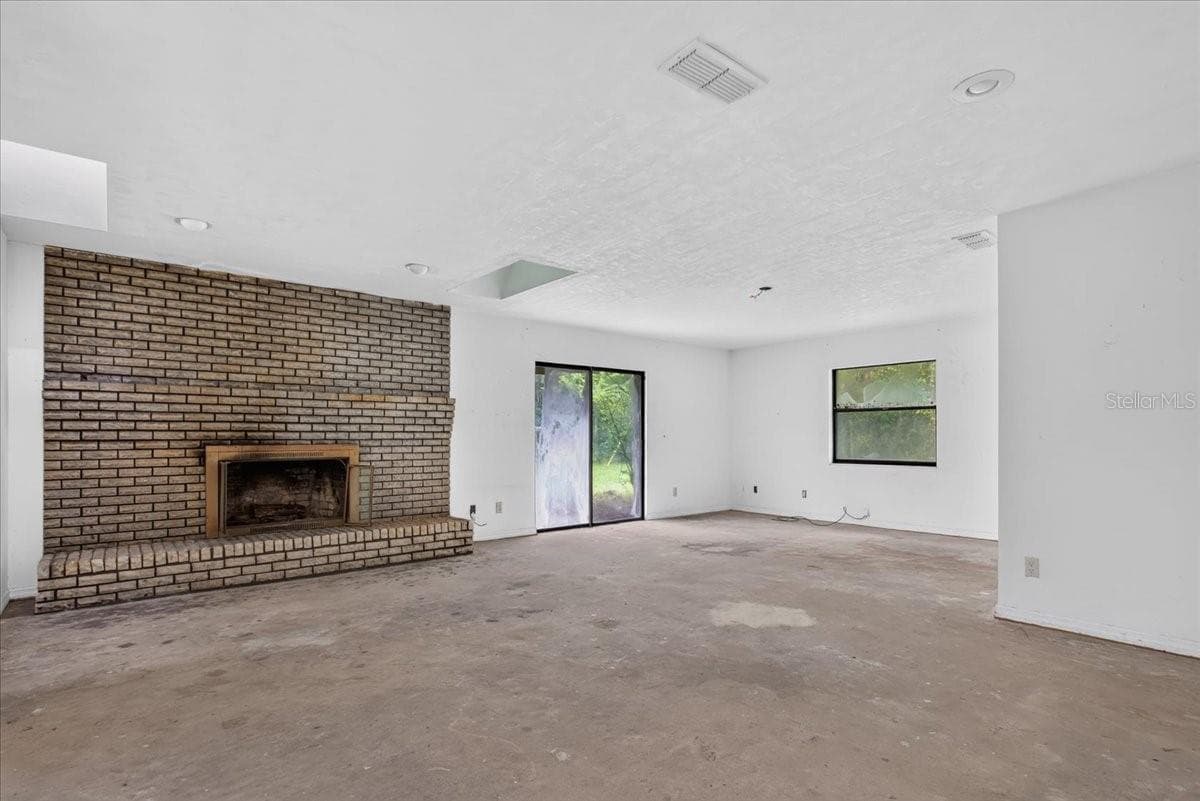 Single Family Residence at 7317 NW 218TH AVE, ALACHUA, photo 7 of 17