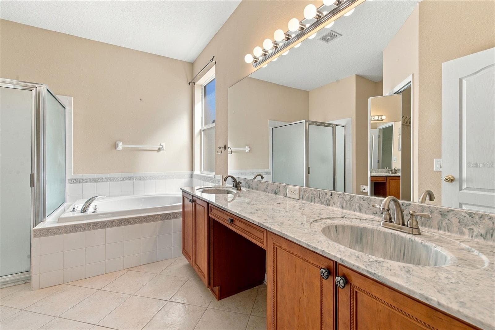Single Family Residence at 18852 NARIMORE DR, LAND O LAKES, photo 26 of 50