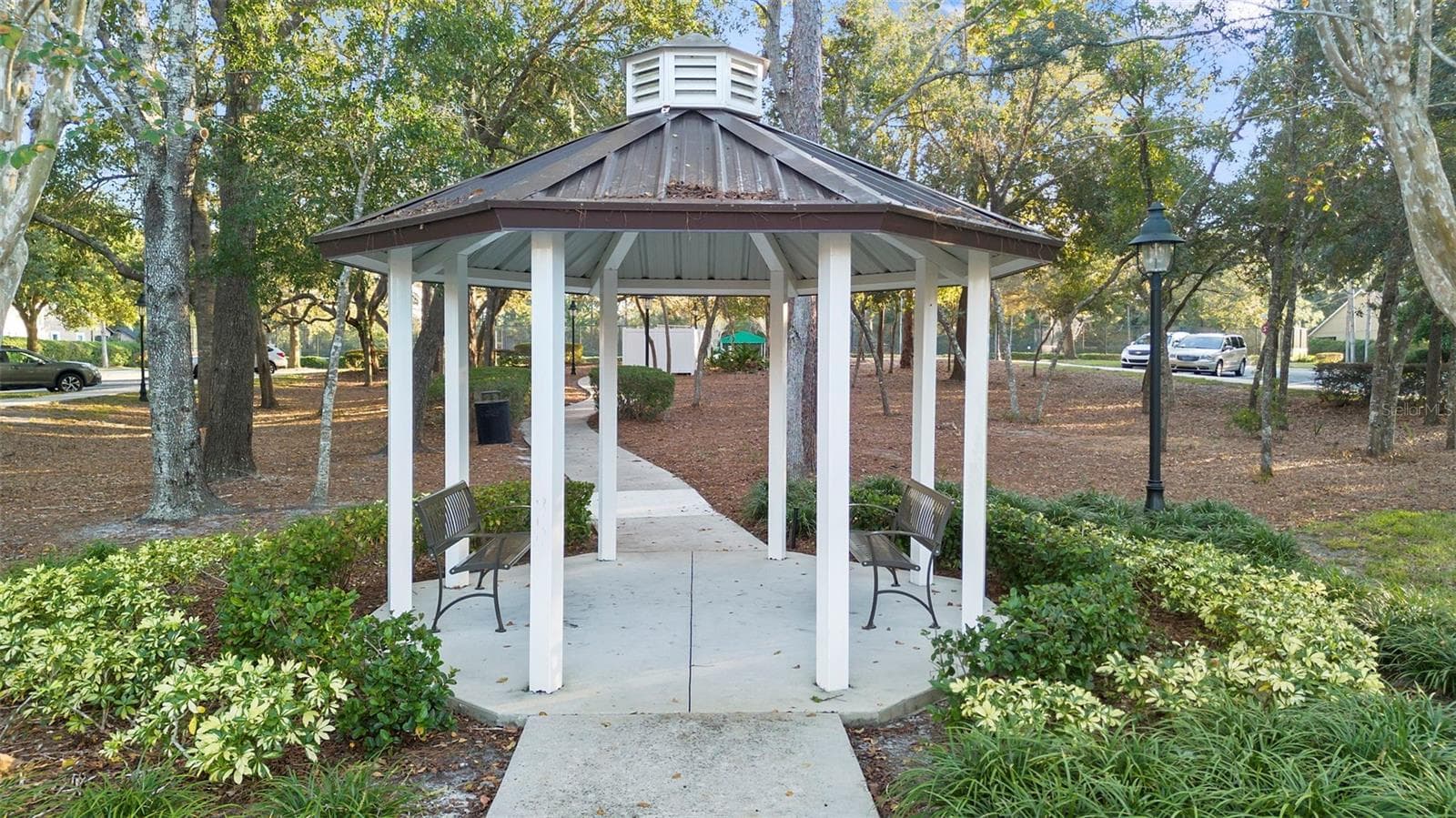 Single Family Residence at 404 W VICTORIA TRAILS BLVD, DELAND, photo 45 of 50