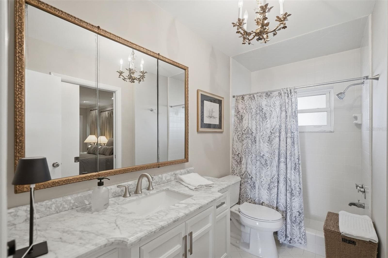 Guest bath - 5108 BRITTANY DR S #1008, ST PETERSBURG