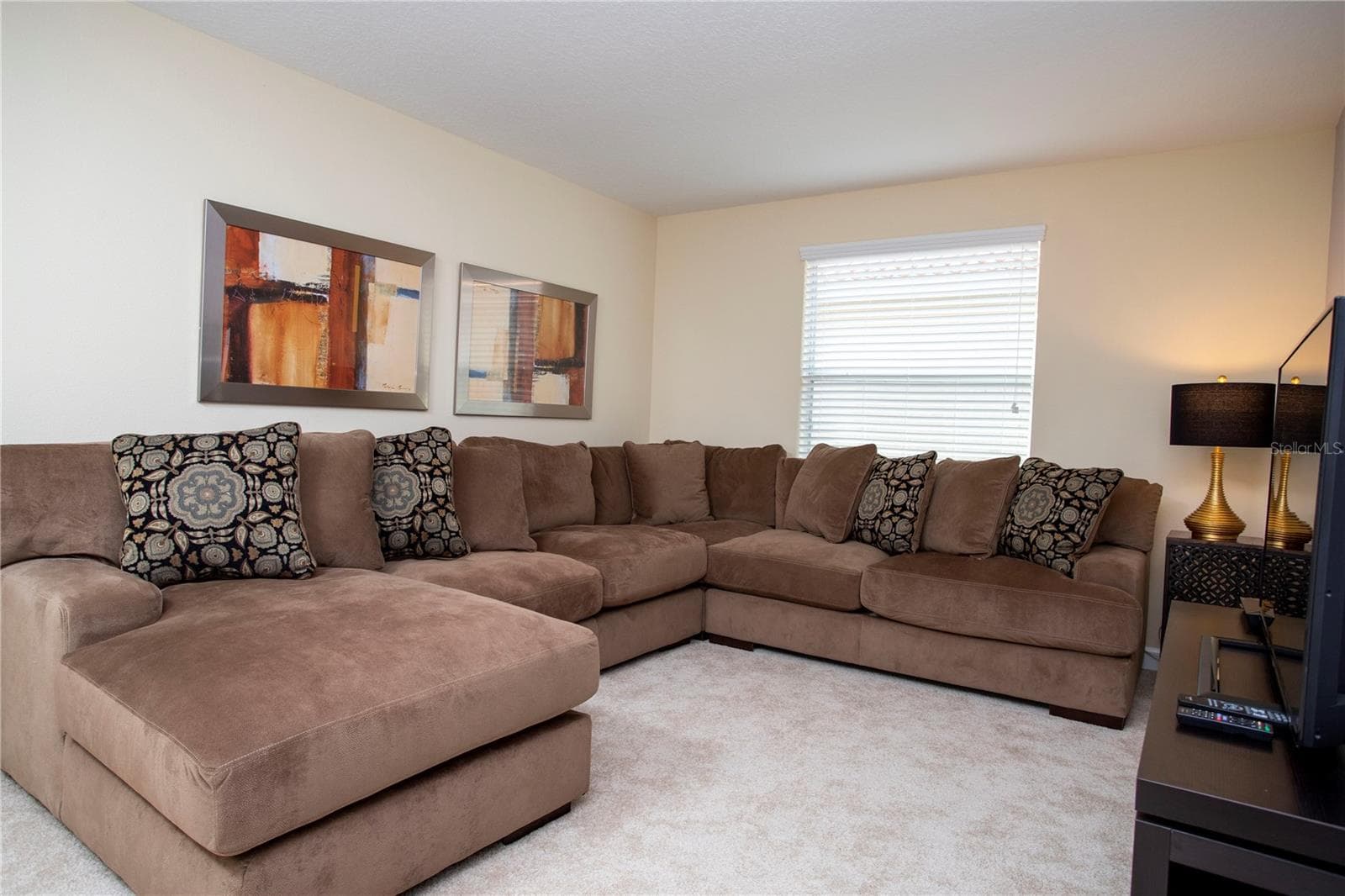 Single Family Residence at 2928 BUCCANEER PALM RD, KISSIMMEE, photo 3 of 100