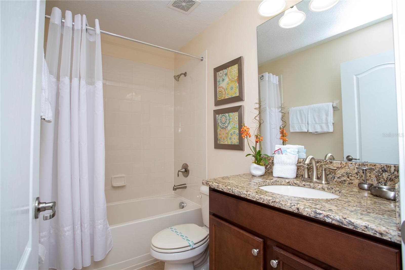Single Family Residence at 2928 BUCCANEER PALM RD, KISSIMMEE, photo 7 of 100