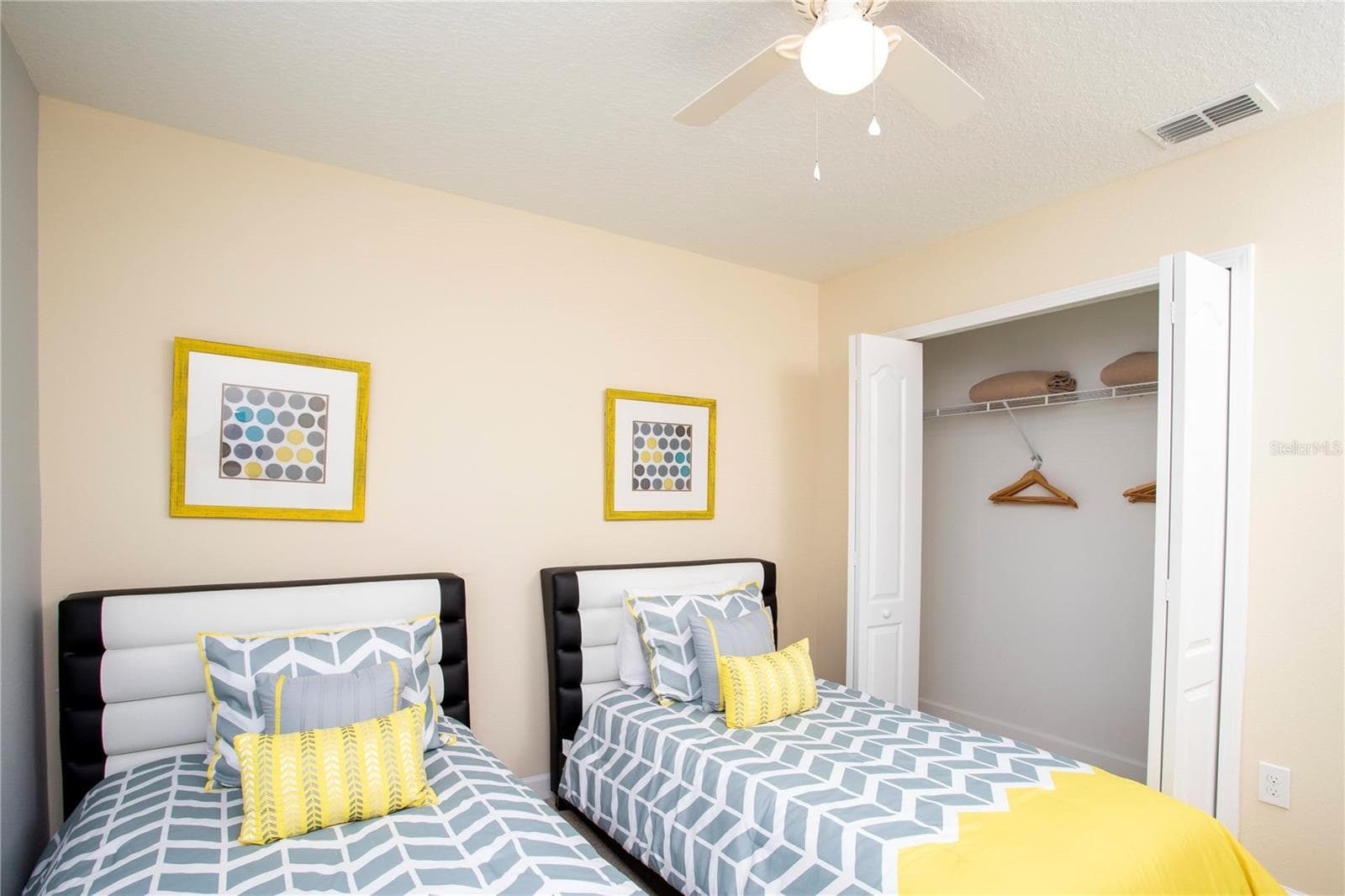 Single Family Residence at 2928 BUCCANEER PALM RD, KISSIMMEE, photo 10 of 100