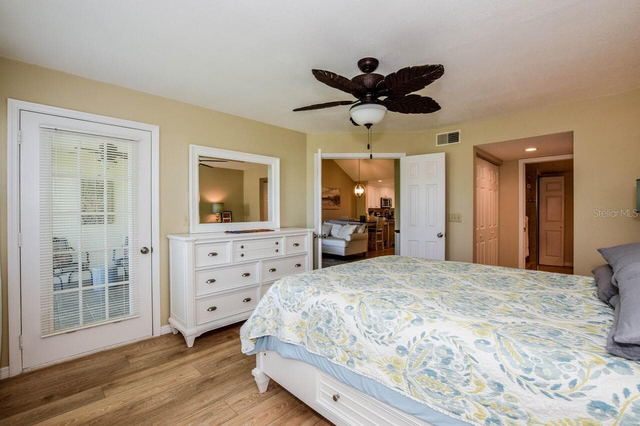 Primary Bedroom - 433 CERROMAR LN #541, VENICE