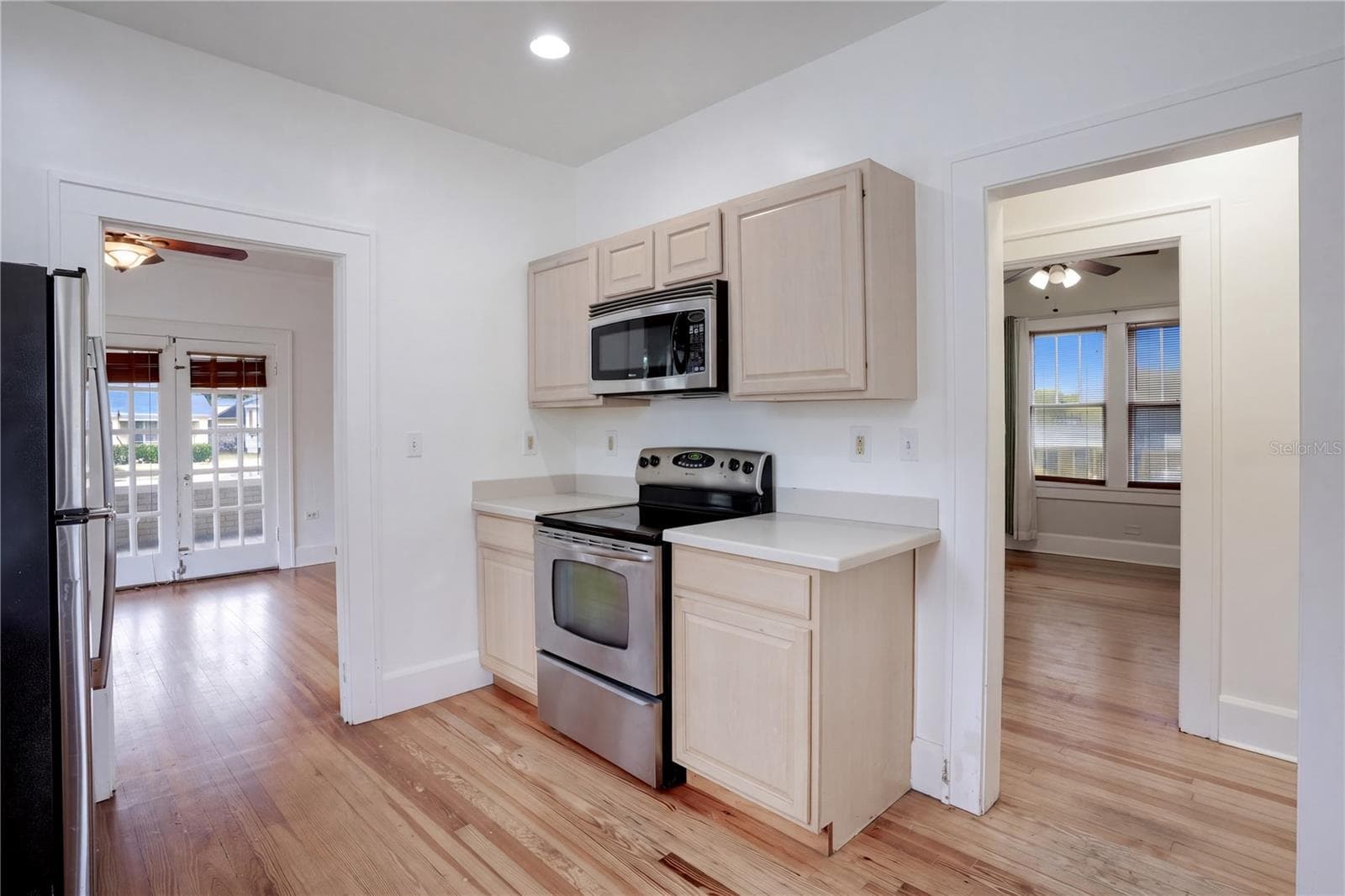 Single Family Residence at 1330 21ST AVE N, ST PETERSBURG, photo 10 of 20