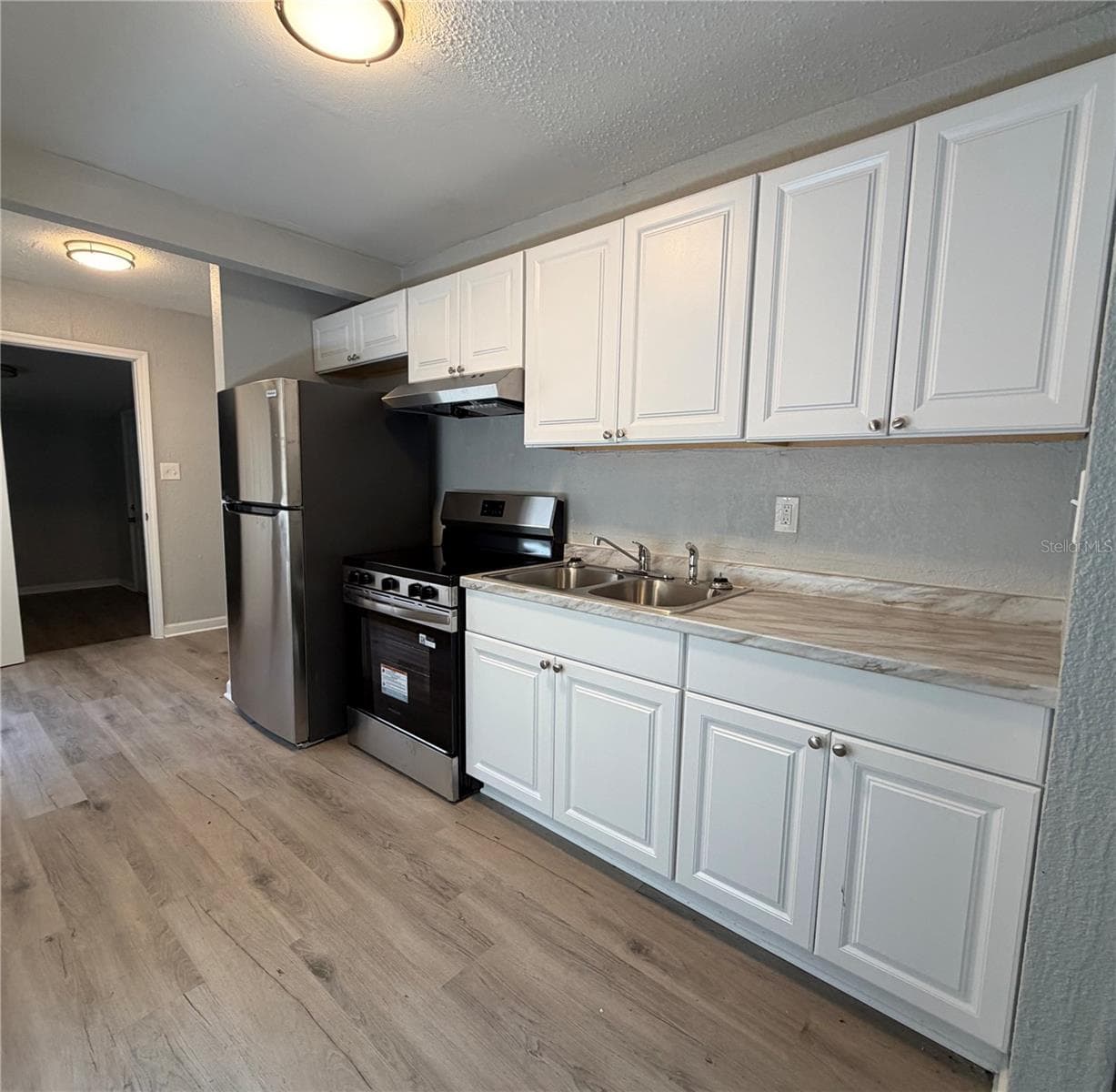 Single Family Residence at 2410 18TH AVE S, ST PETERSBURG, photo 2 of 17