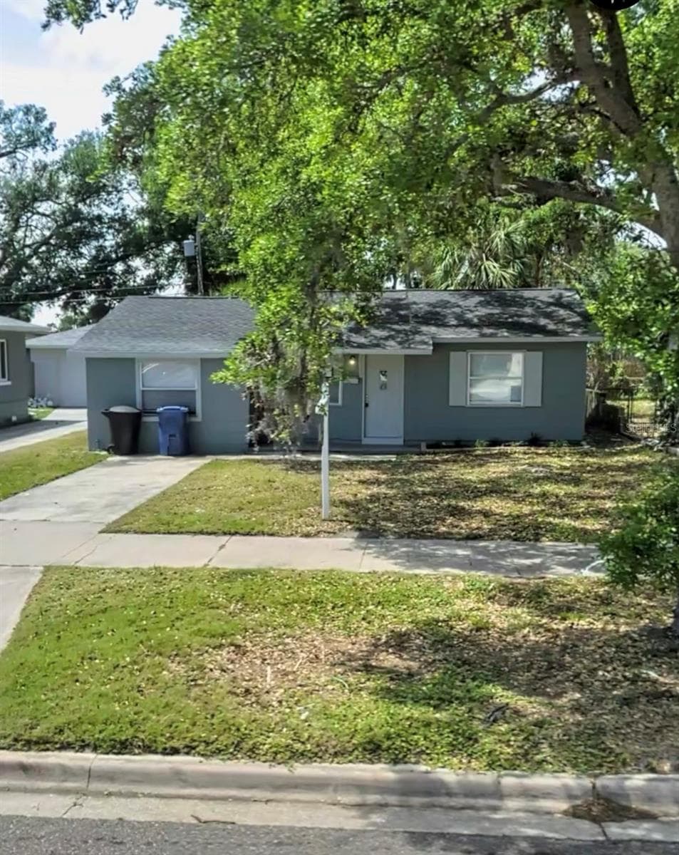 2935 DR MARTIN LUTHER KING JR ST S