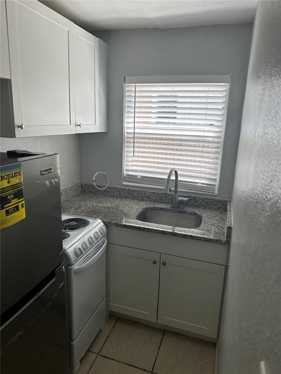 Multi-Family 5+ at 649 7TH AVE N, ST PETERSBURG, photo 38 of 56