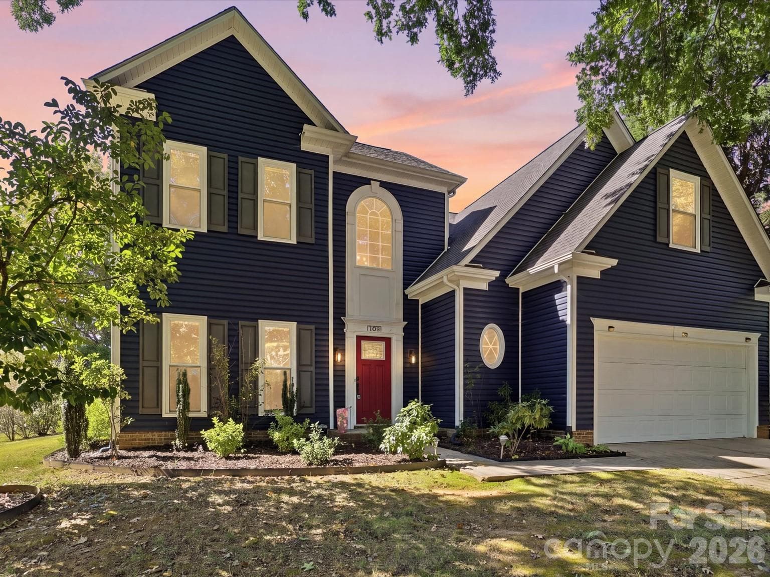 Single Family Residence at 103 Pamlico Lane, Mooresville, photo 2 of 59