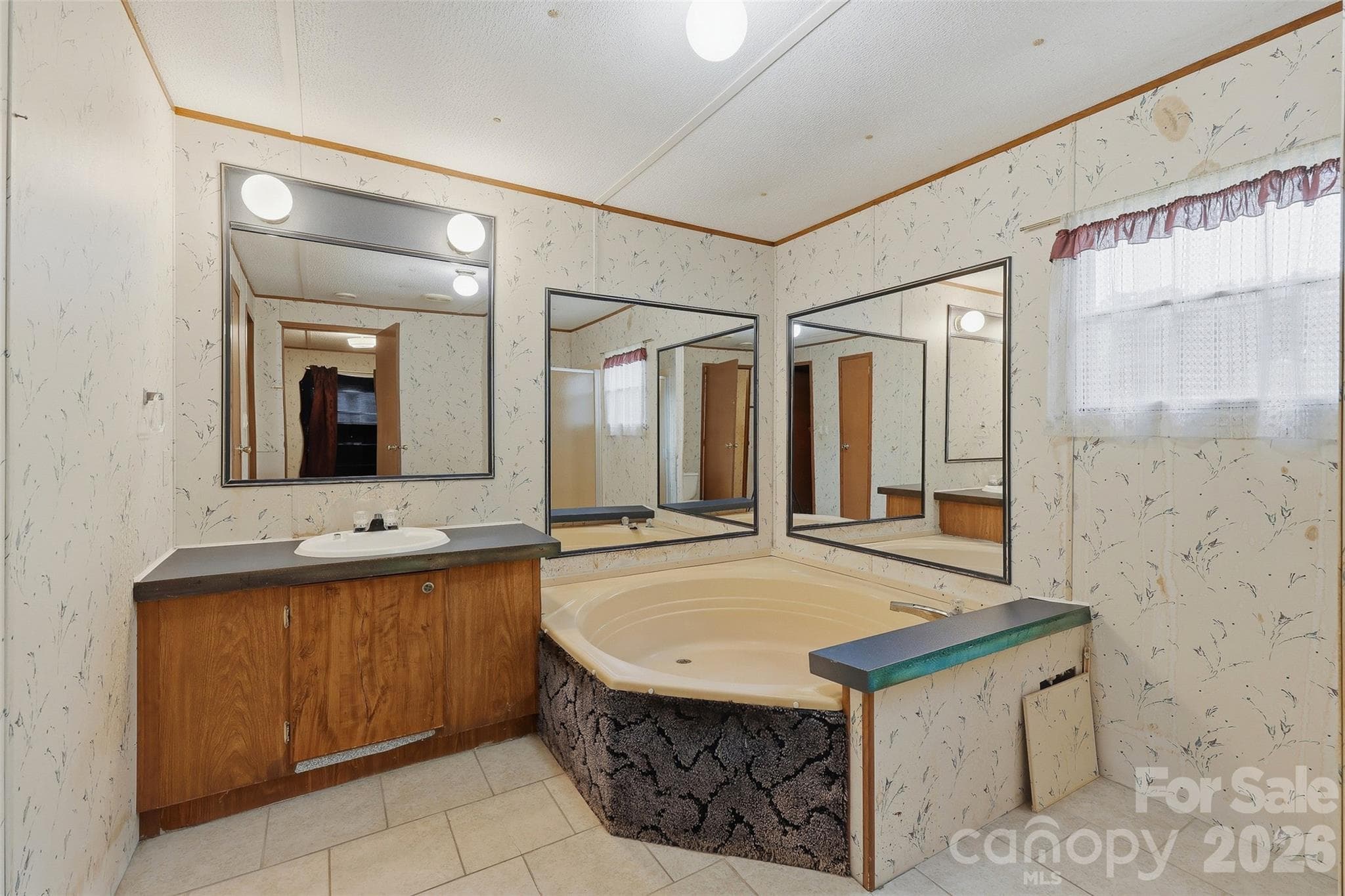Single Family Residence at 425 E Lackey Farm Road, Stony Point, photo 17 of 29