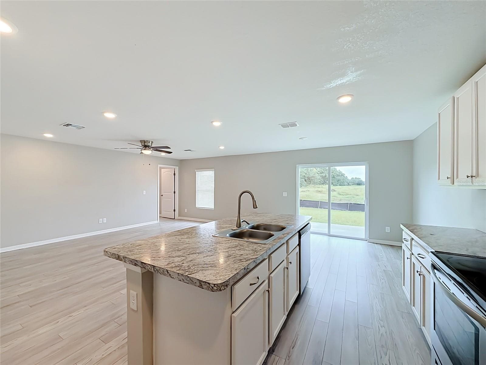 Single Family Residence at 322 JUDY LN, AUBURNDALE, photo 13 of 47