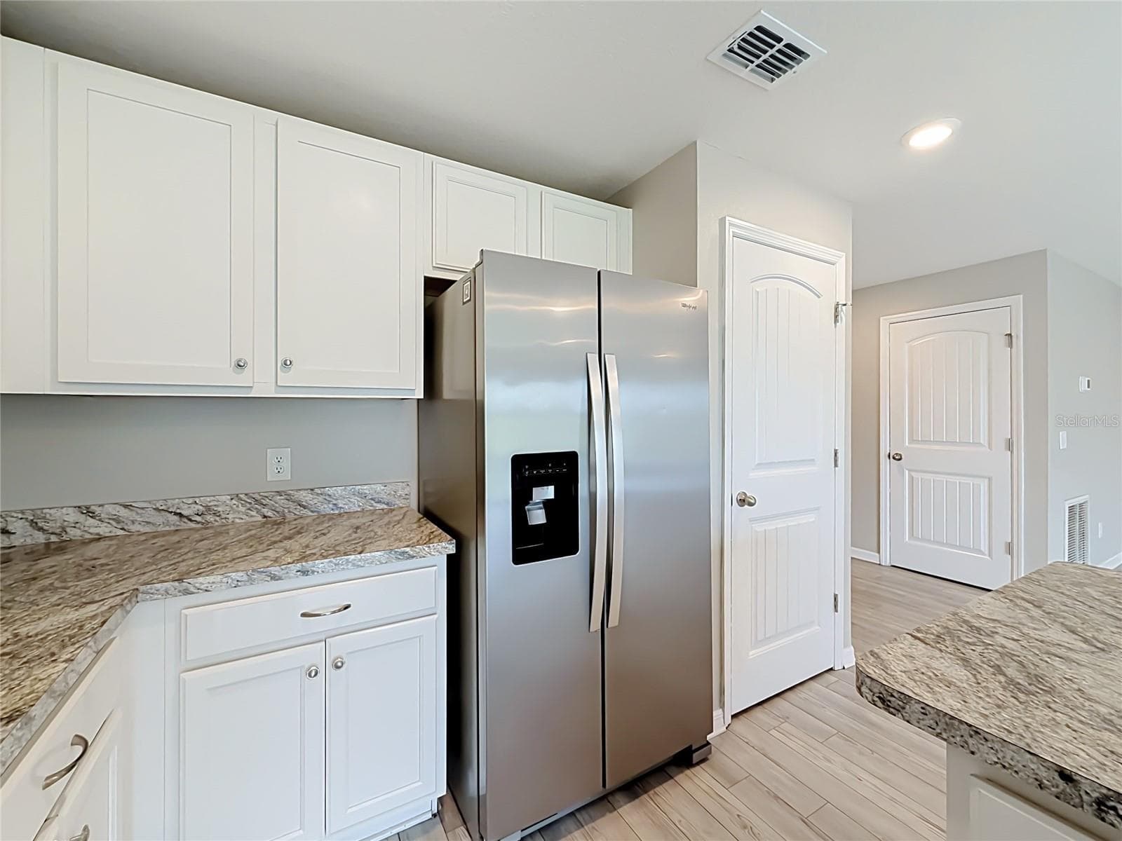 Single Family Residence at 322 JUDY LN, AUBURNDALE, photo 14 of 47