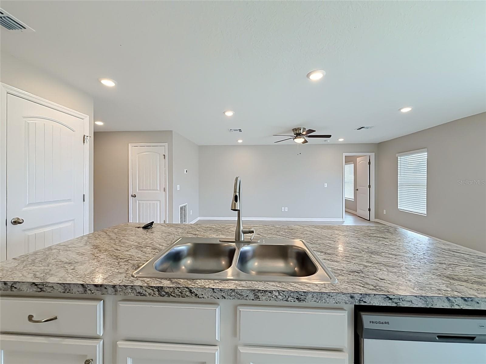 Single Family Residence at 322 JUDY LN, AUBURNDALE, photo 15 of 47