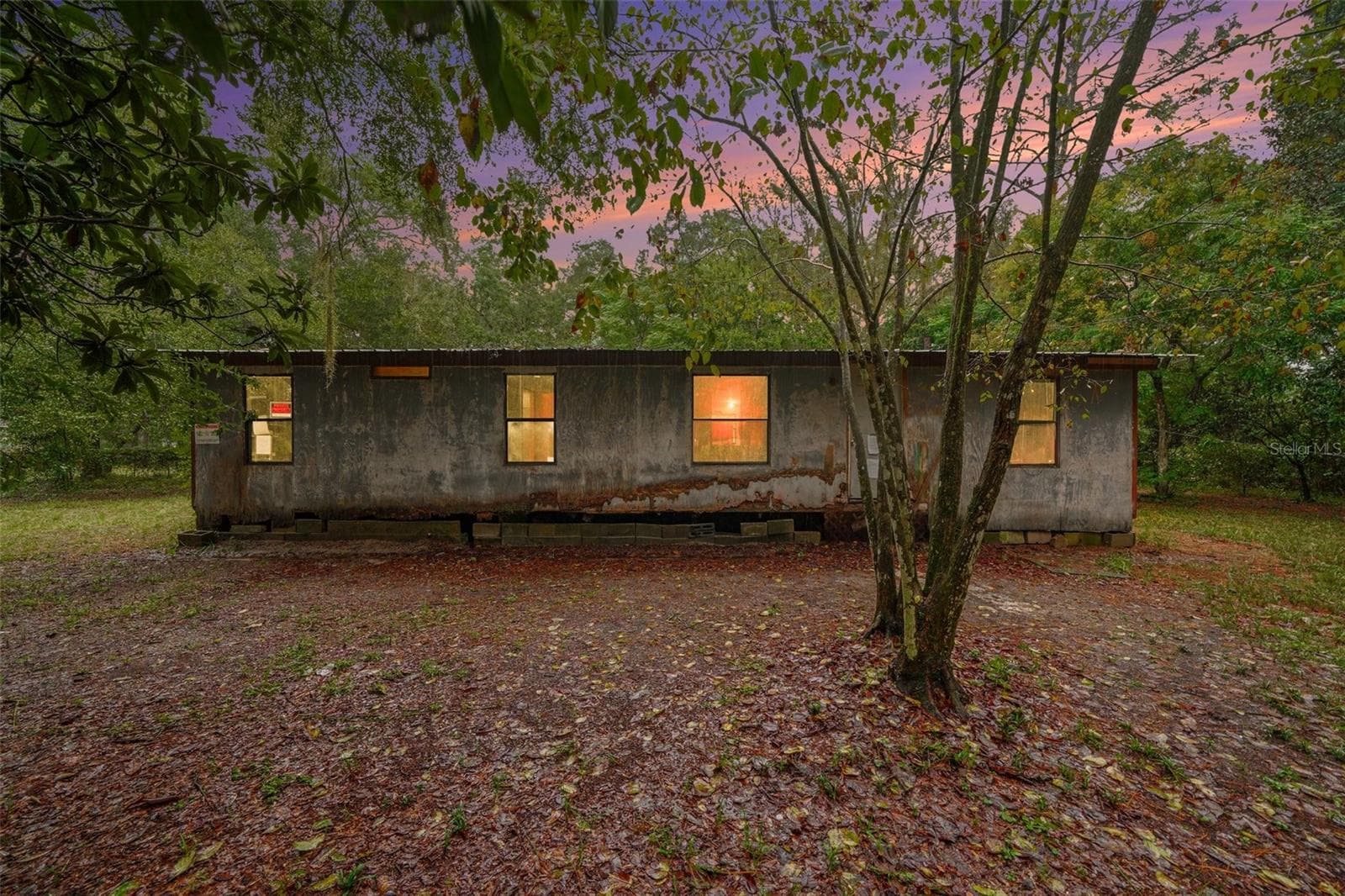 114 SHADY OAK DR