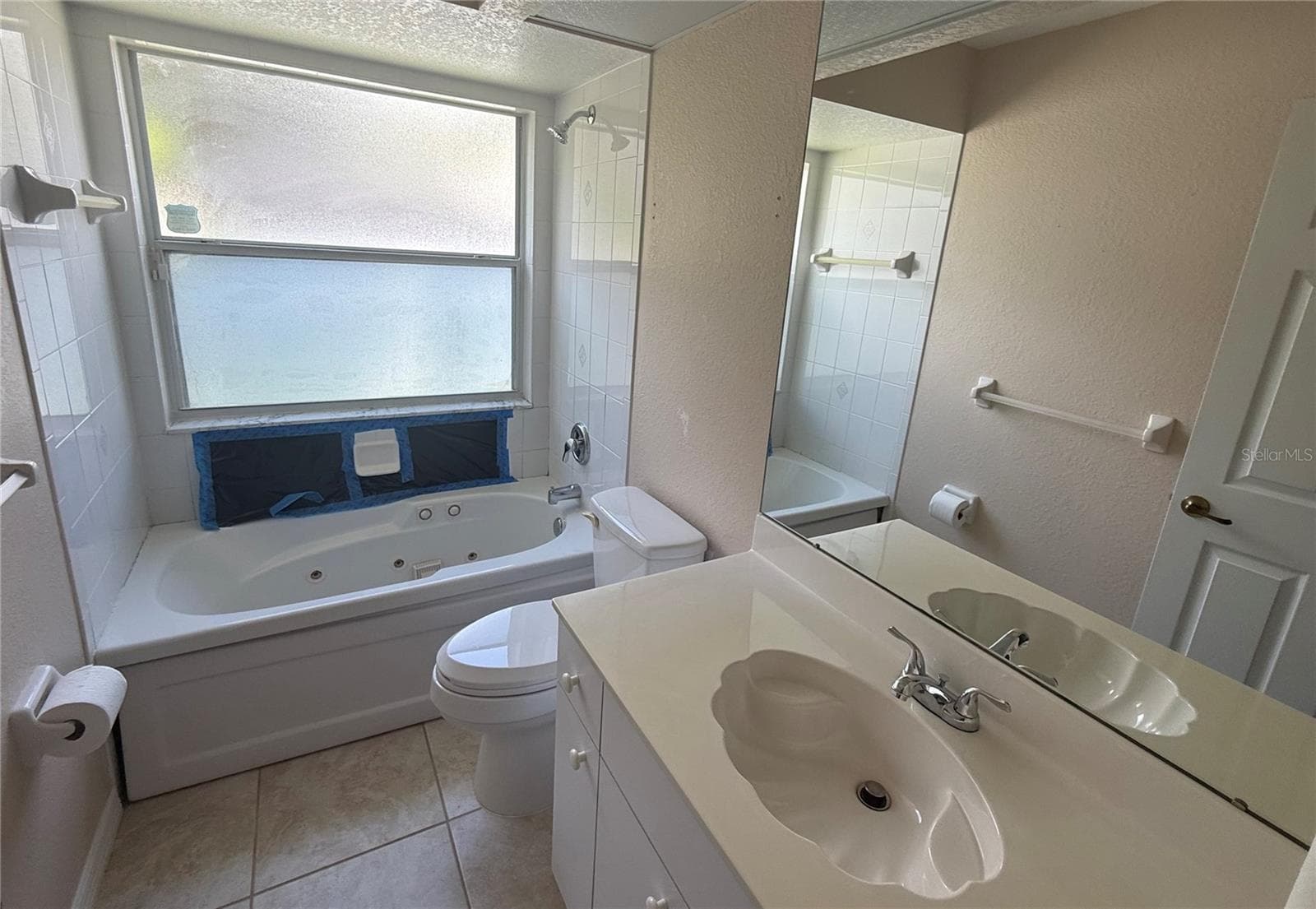 Bathroom Two - 4055 ALLURE LN, NORTH PORT