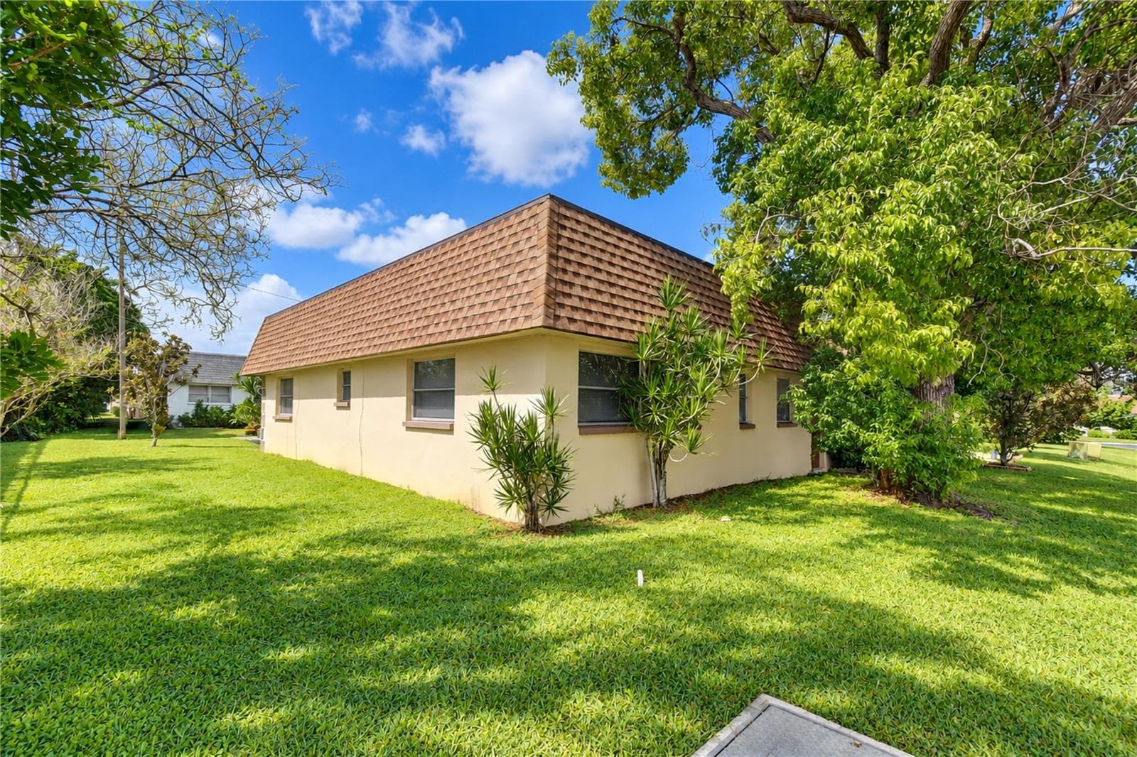 Condominium at 8445 CALAIS N, PINELLAS PARK, photo 8 of 52