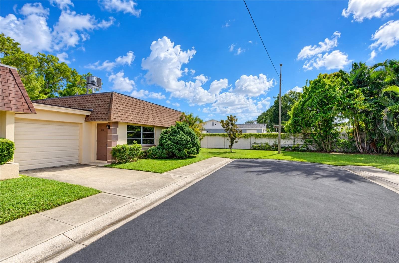 Condominium at 8445 CALAIS N, PINELLAS PARK, photo 11 of 52