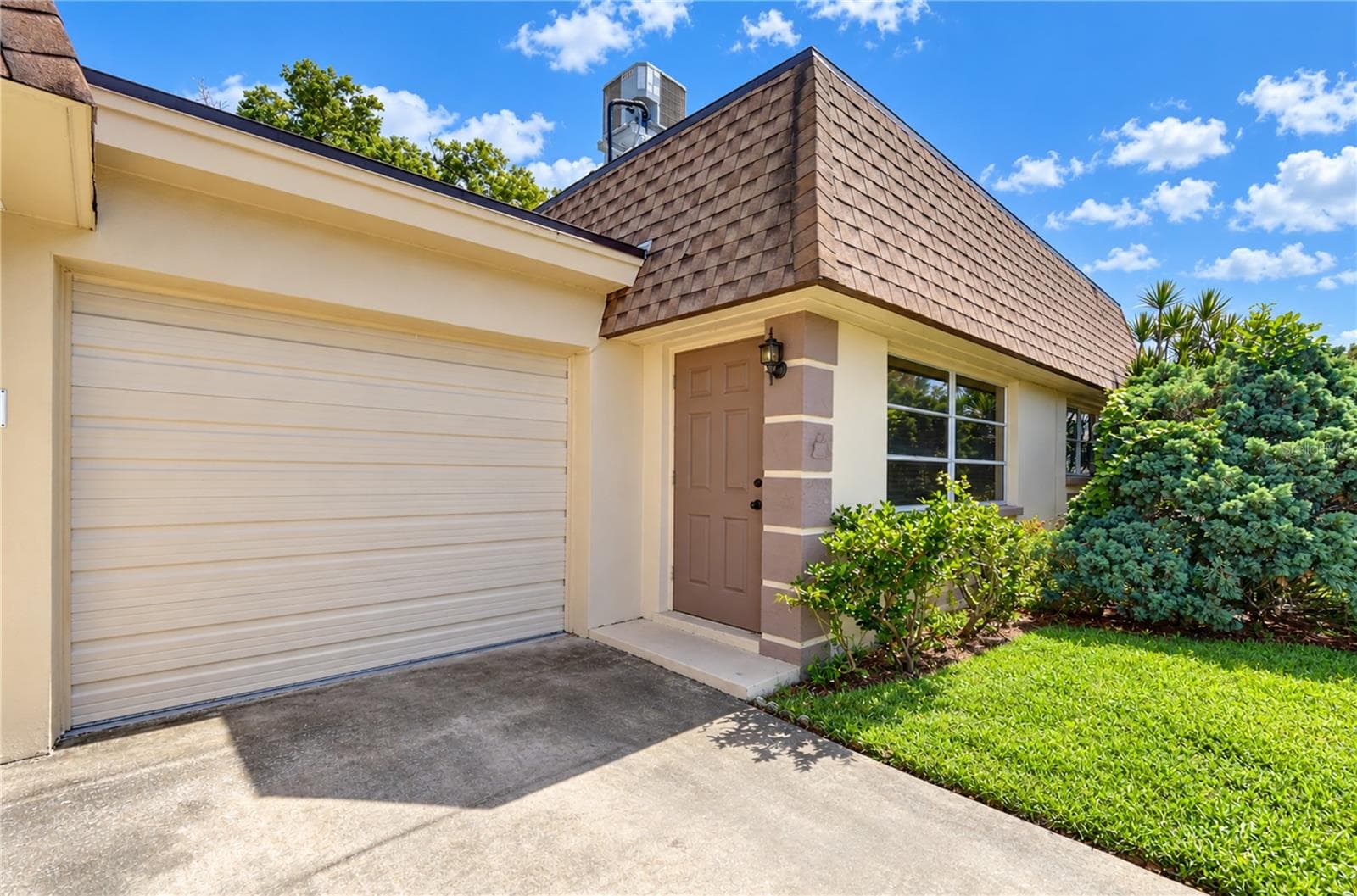 Condominium at 8445 CALAIS N, PINELLAS PARK, photo 12 of 52