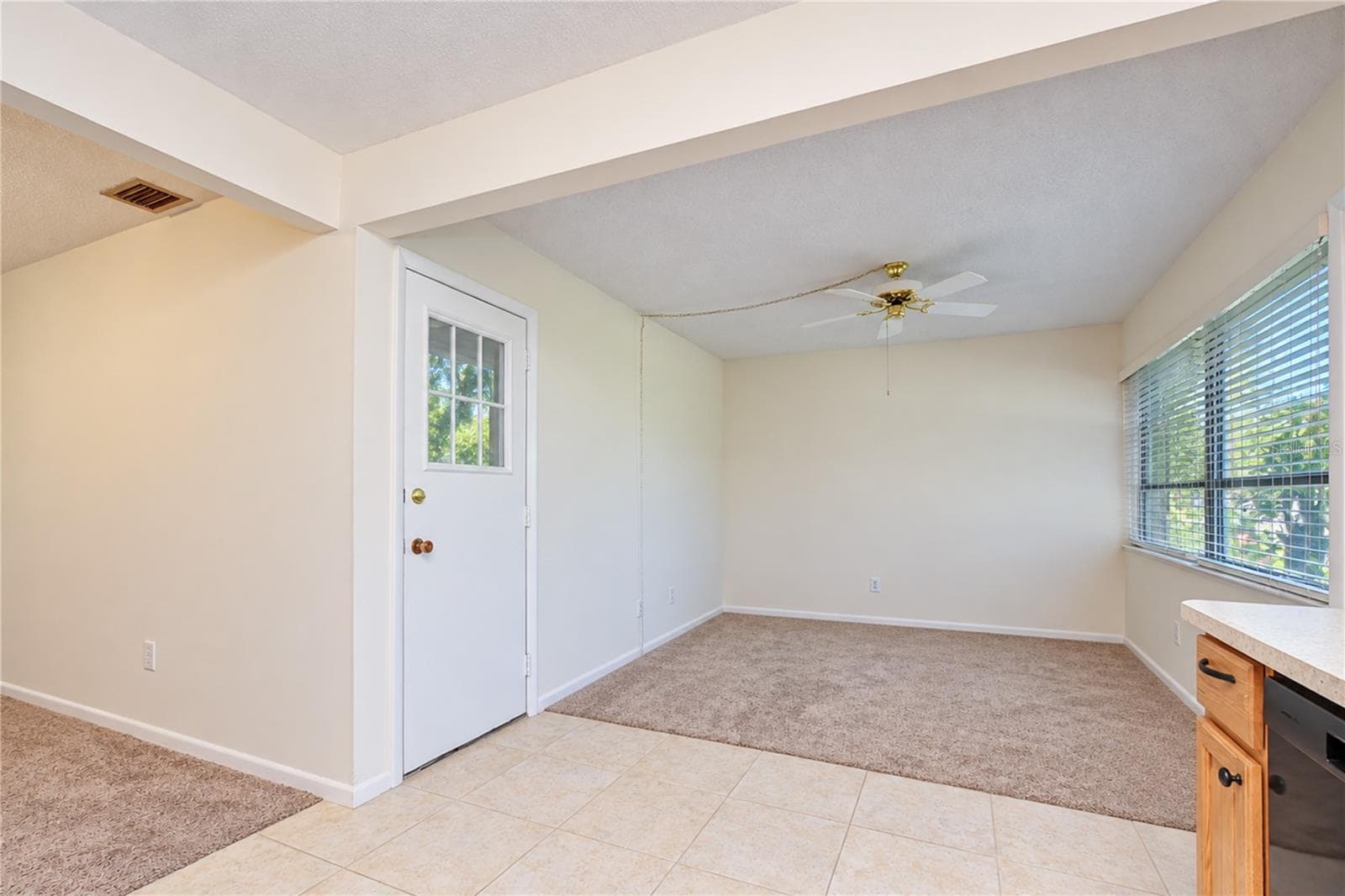 Condominium at 8445 CALAIS N, PINELLAS PARK, photo 23 of 52