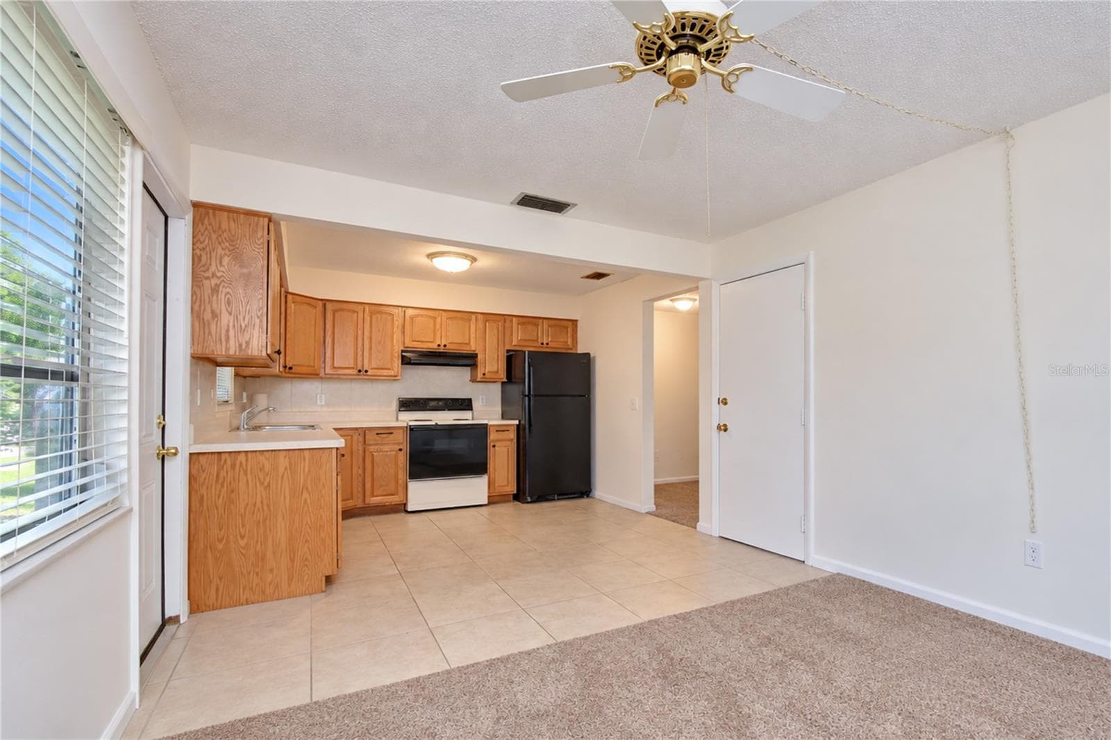 Condominium at 8445 CALAIS N, PINELLAS PARK, photo 25 of 52