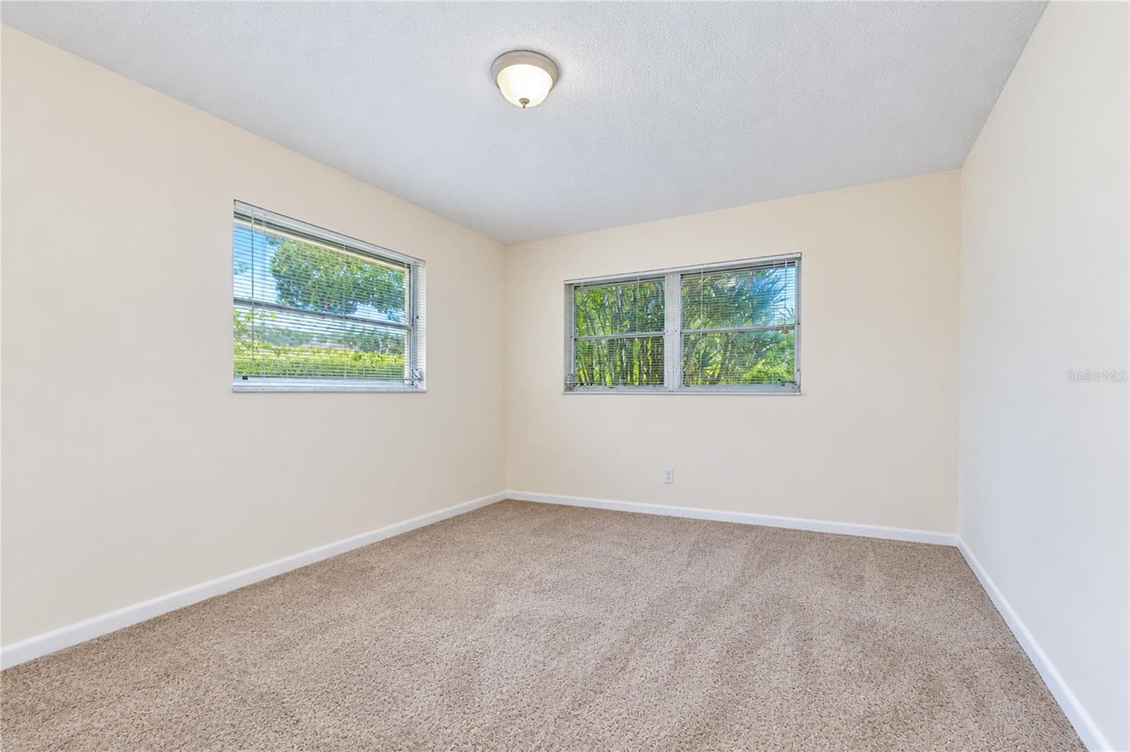 Condominium at 8445 CALAIS N, PINELLAS PARK, photo 28 of 52