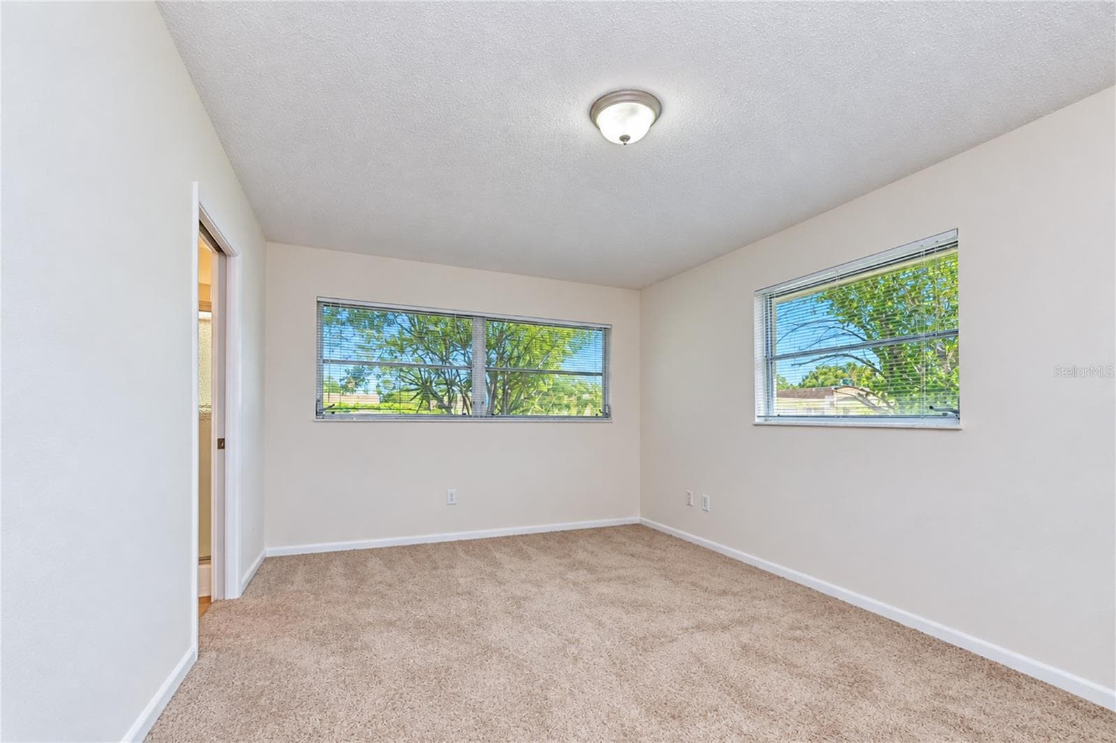 Condominium at 8445 CALAIS N, PINELLAS PARK, photo 31 of 52
