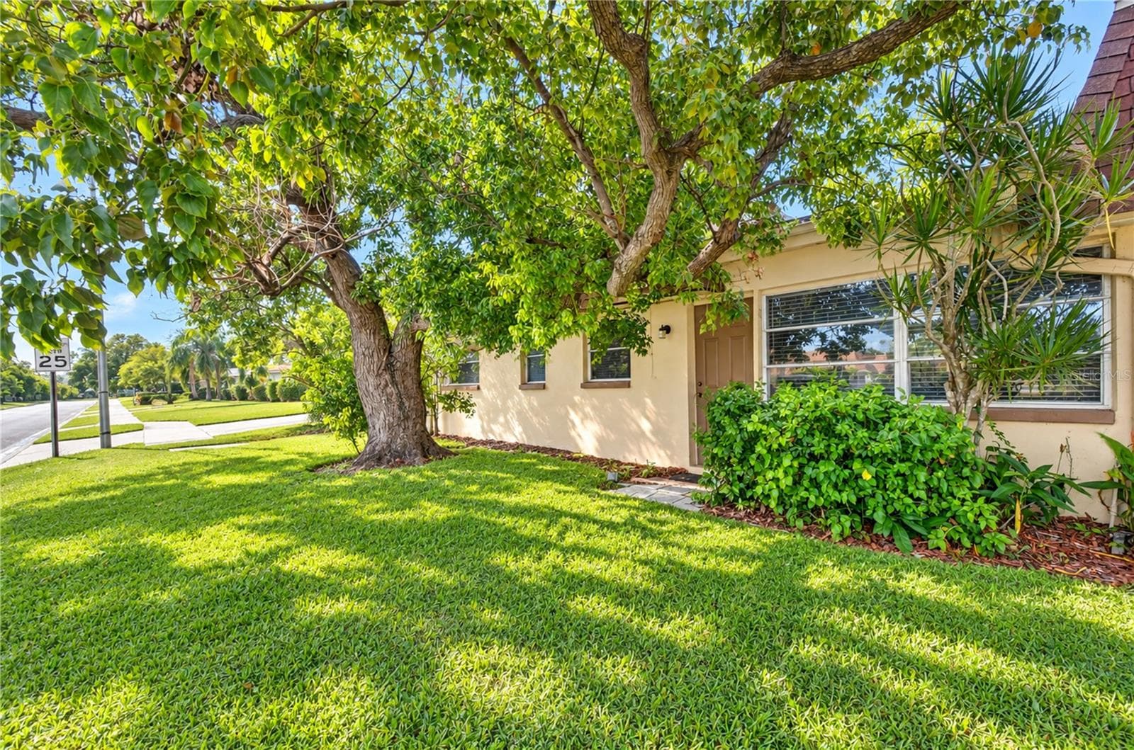 Condominium at 8445 CALAIS N, PINELLAS PARK, photo 43 of 52