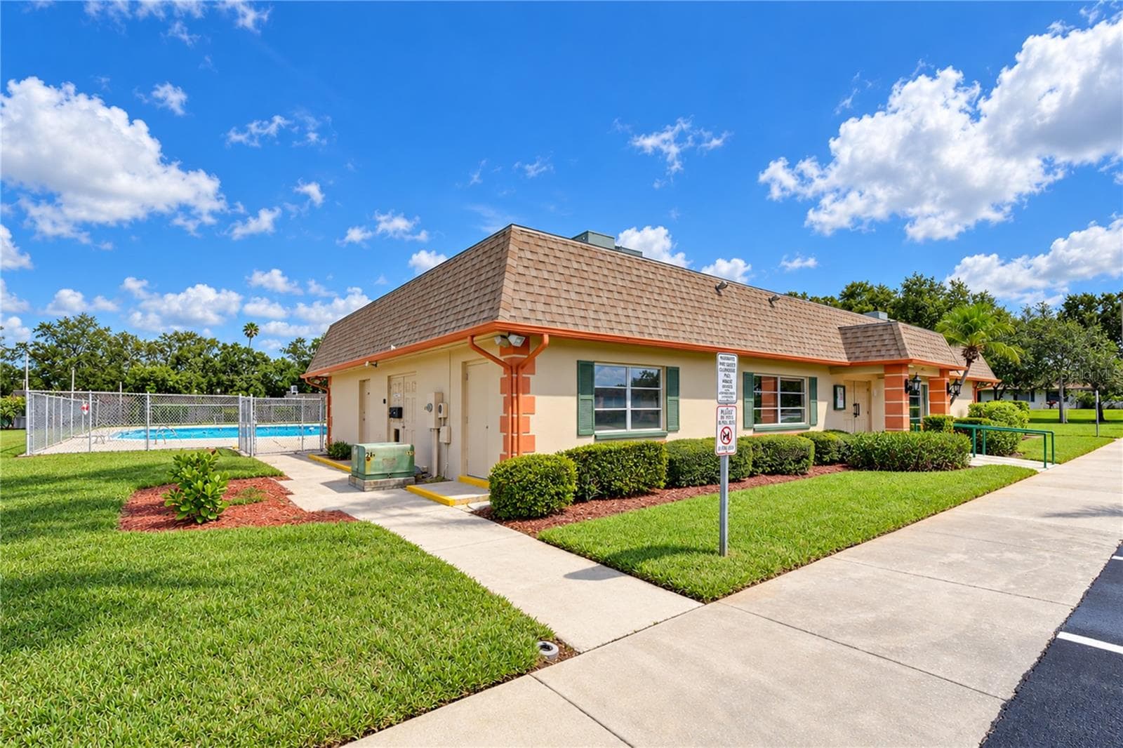 Condominium at 8445 CALAIS N, PINELLAS PARK, photo 47 of 52