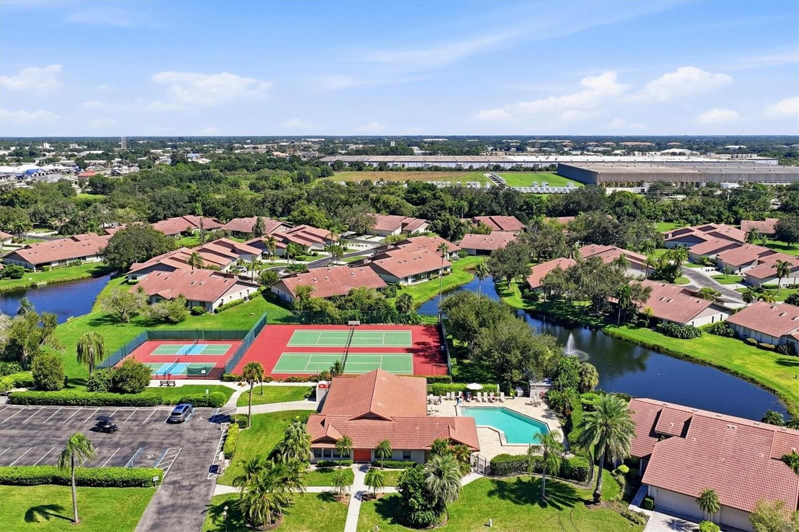 Villa at 3981 WILSHIRE CIR E #195, SARASOTA, photo 44 of 60