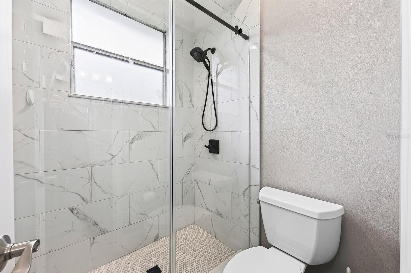 Jack & Jill Bath. - 609 VIANA CT, WINTER SPRINGS