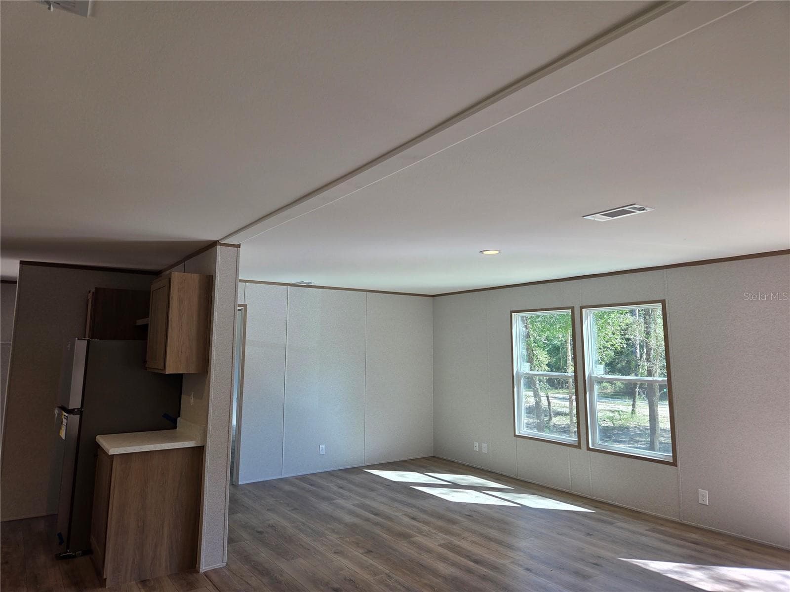 Manufactured Home at 1110 NE 122ND AVE, WILLISTON, photo 8 of 24
